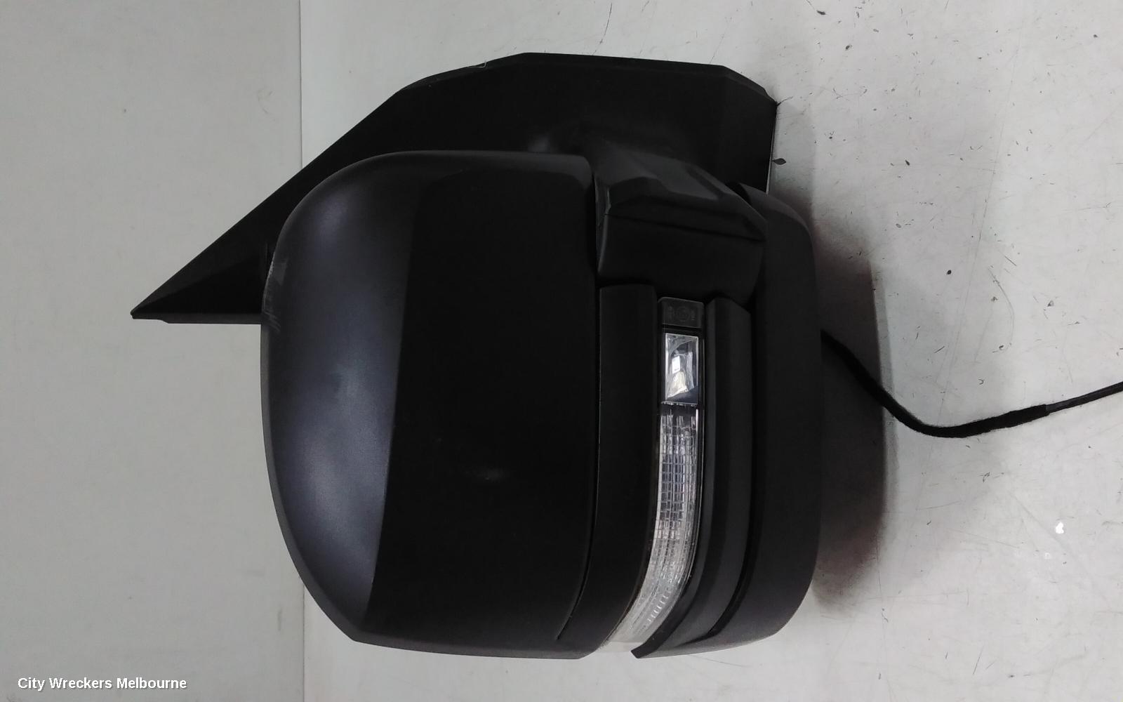 VOLKSWAGEN CRAFTER RIGHT DOOR MIRROR, SY1, W/ POWER FOLD TYPE, 08/2017 ONWARDS