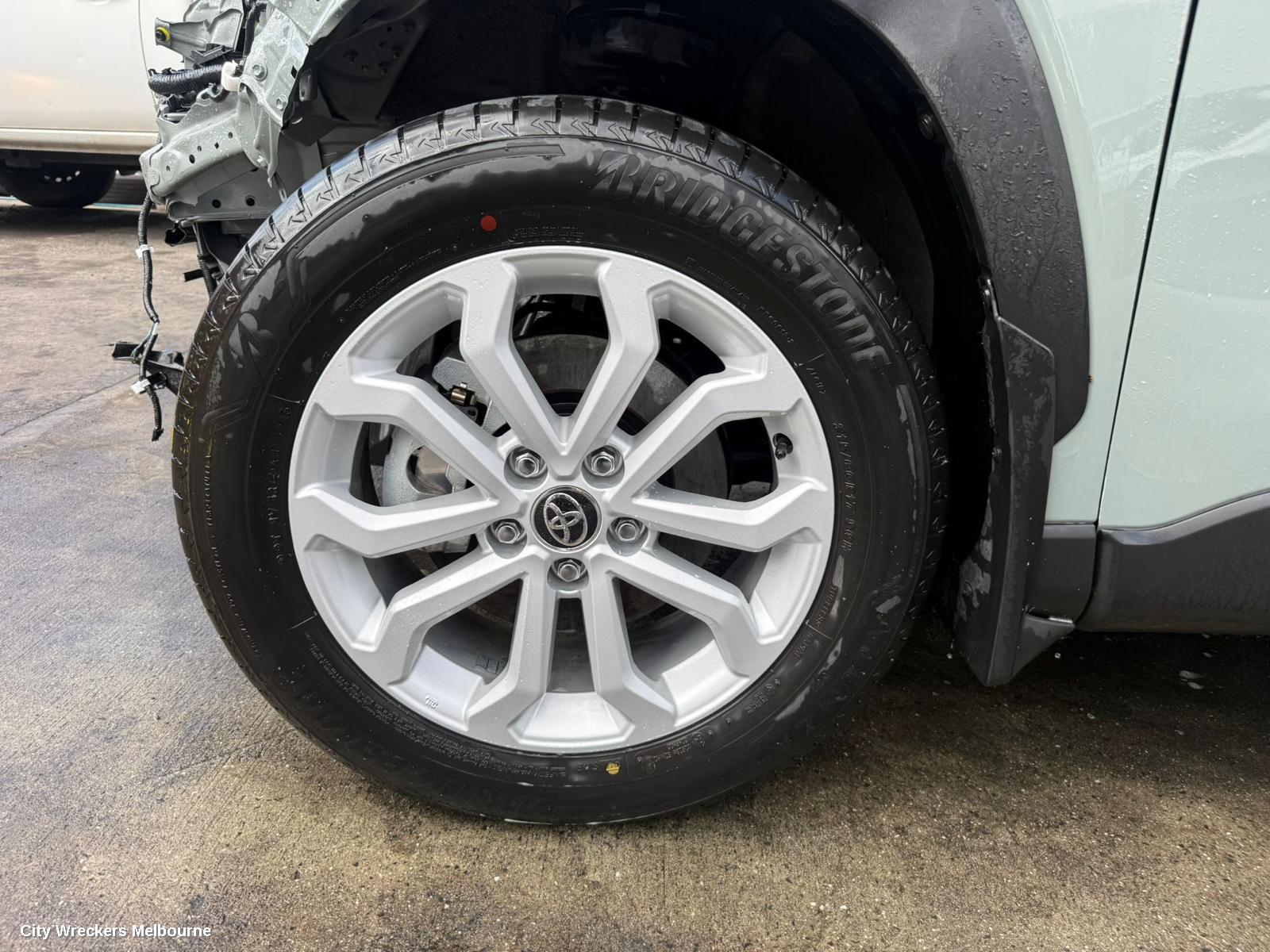 TOYOTA COROLLA CROSS WHEEL MAG, XG10, FACTORY, 17X6.5IN, 5 V SPOKE, 01/2022 ONWARDS