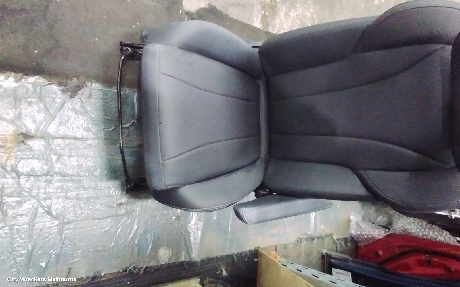 LDV G10 FRONT SEAT, RH FRONT, SV7C, VAN, LEATHER, 04/2015 ONWARDS