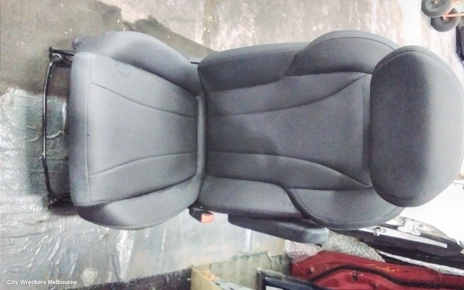 LDV G10 FRONT SEAT, RH FRONT, SV7C, VAN, LEATHER, 04/2015 ONWARDS