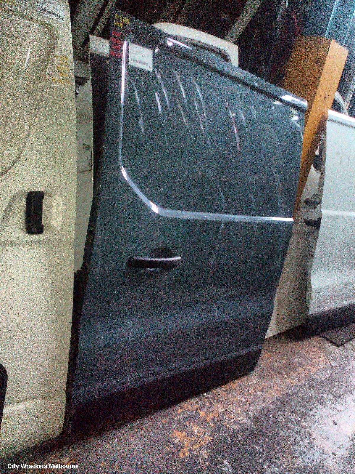 RENAULT TRAFIC LEFT REAR DOOR/SLIDING, X82, SLIDING DOOR, NON WINDOW GLASS TYPE, 01/2015 ONWARDS