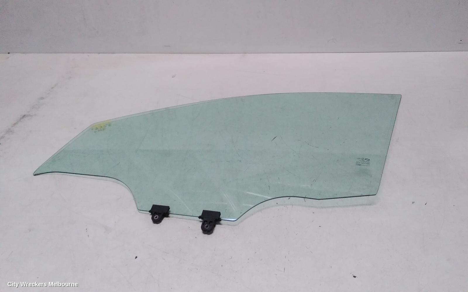 RENAULT KALEOS LEFT FRONT DOOR WINDOW, XZG, 05/2016 ONWARDS