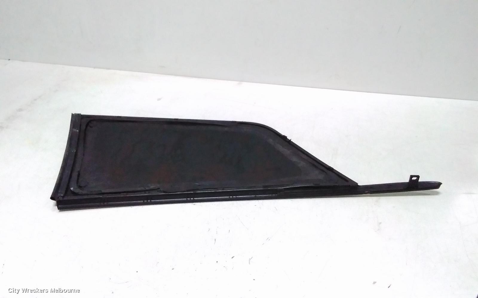 MAHINDRA XUV700 RIGHT REAR SIDE GLASS, W601, 01/2023 ONWARDS