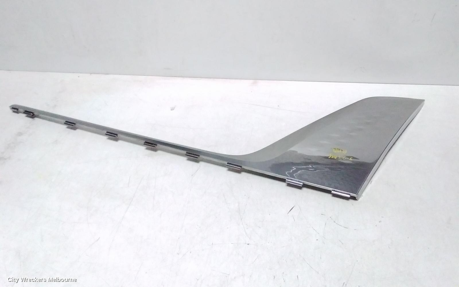 KIA CARNIVAL/GRAND CARNIVAL DOOR MOULD, RHR CHROME MOULD: 140525, KA4, REAR DOOR MOULD (RH SIDE), 10/2020 ONWARDS