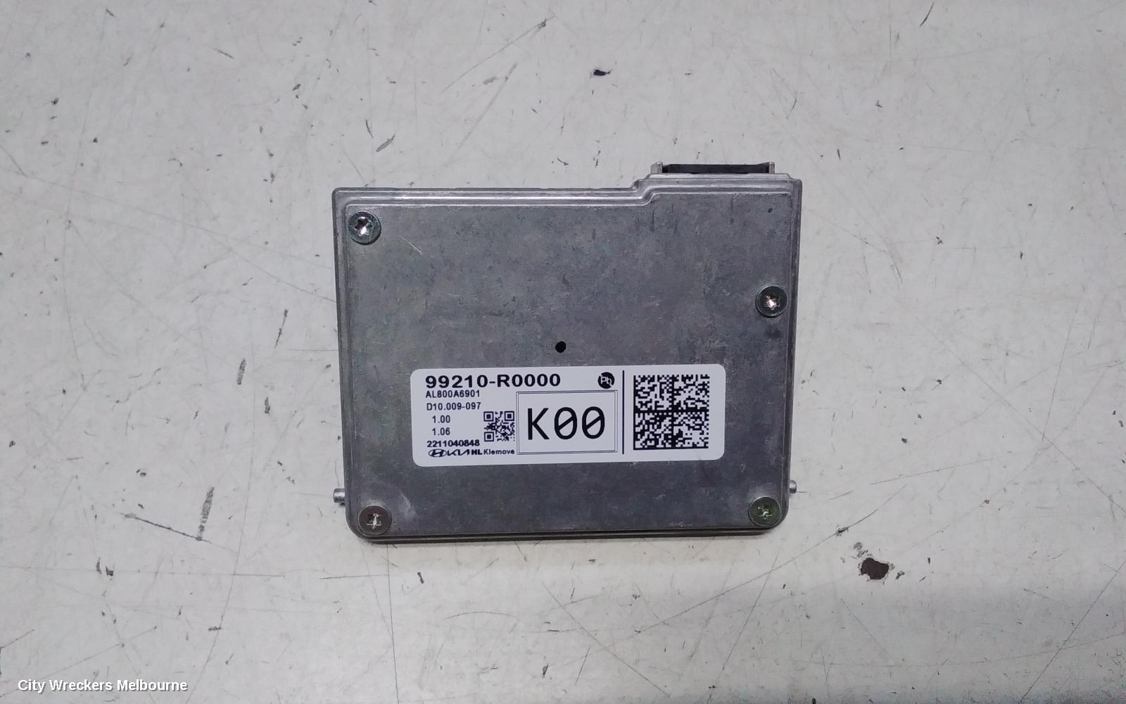KIA CARNIVAL/GRAND CARNIVAL REVERSE CAMERA, KA4, FRONT CAMERA (WINDSCREEN MOUNTED), 10/2020 ONWARDS