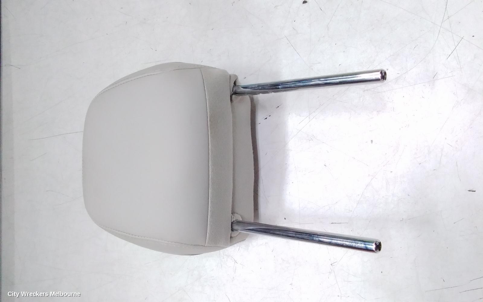 MAHINDRA XUV700 HEADREST, W601, 01/2023 ONWARDS