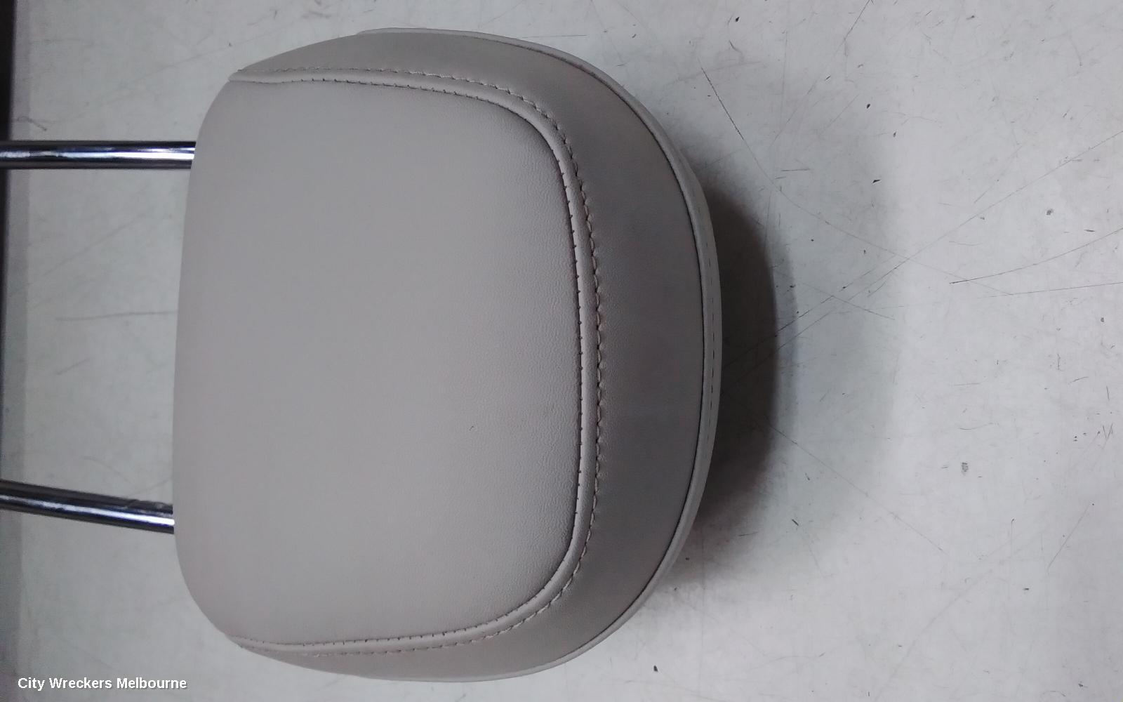 MAHINDRA XUV700 HEADREST, W601, 01/2023 ONWARDS