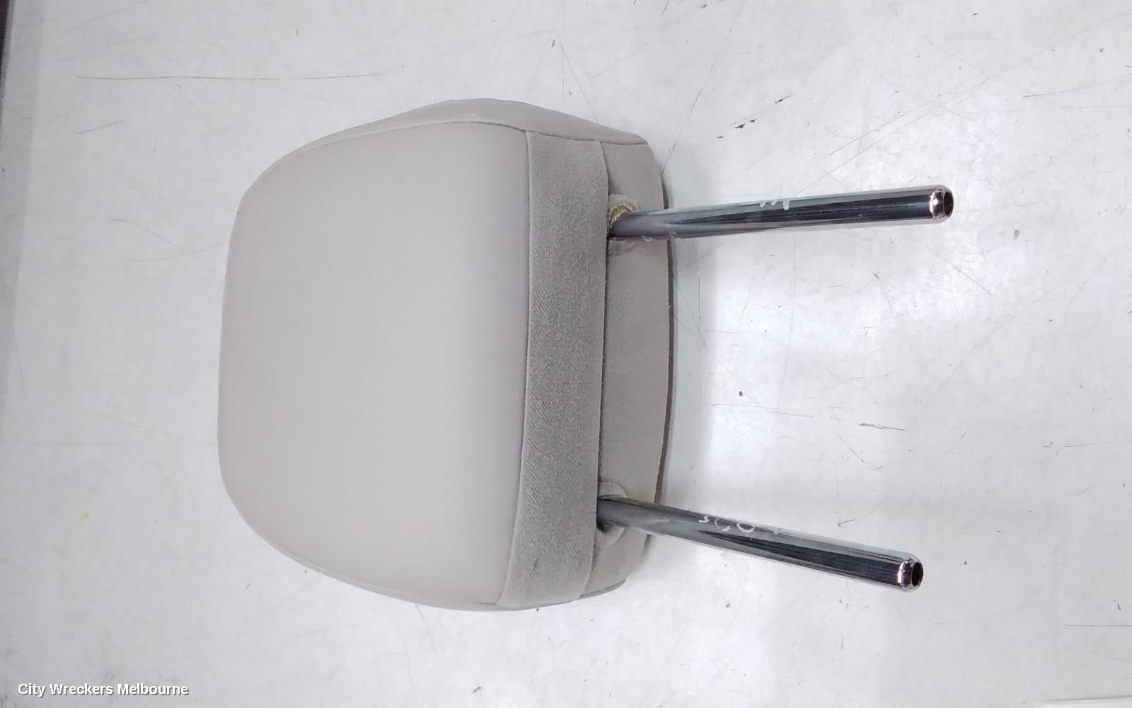 MAHINDRA XUV700 HEADREST, W601, 01/2023 ONWARDS