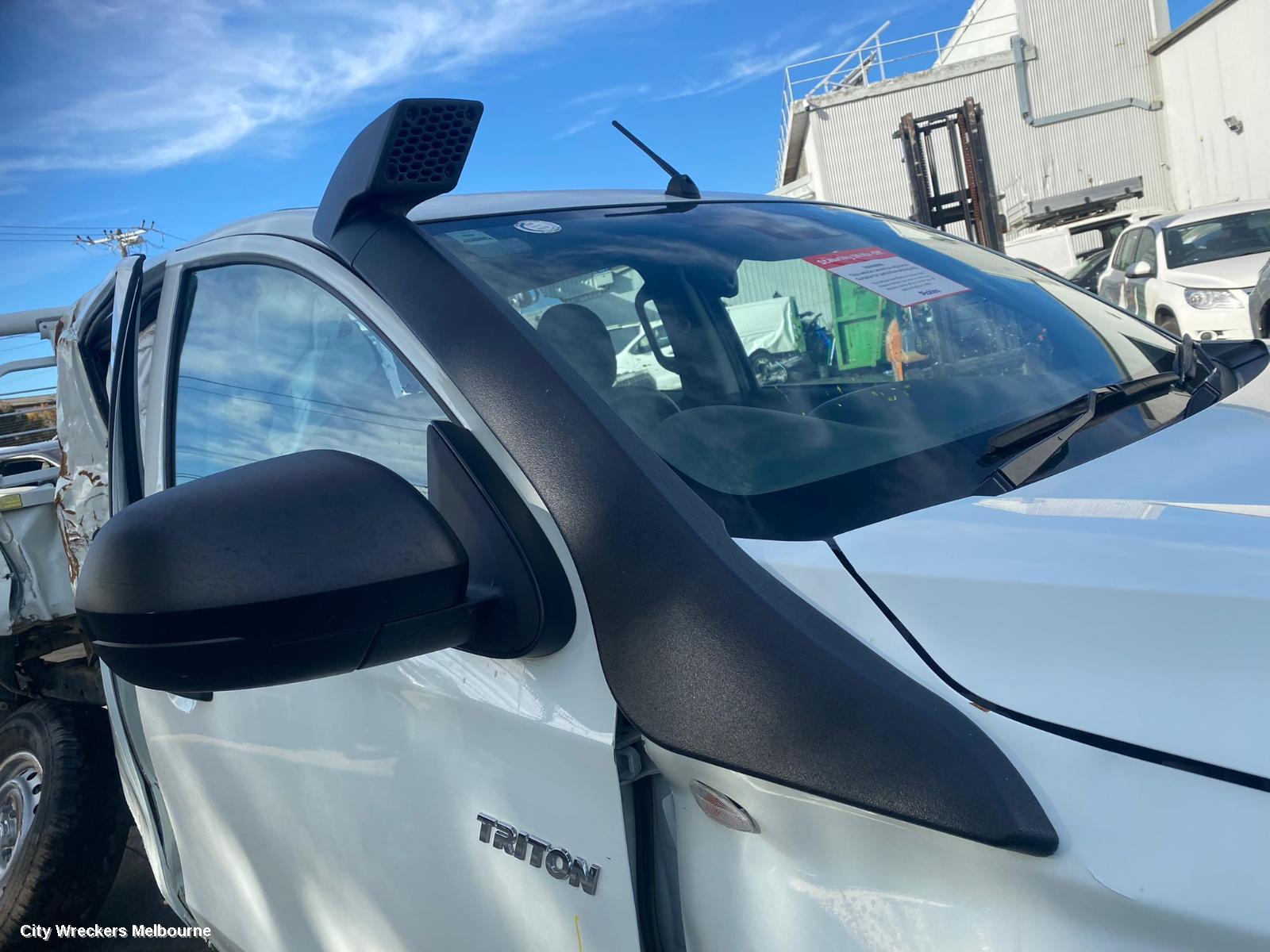 MITSUBISHI TRITON LEFT FRONT DOOR WINDOW, SINGLE/DUAL CAB, MQ, 04/2015 ONWARDS