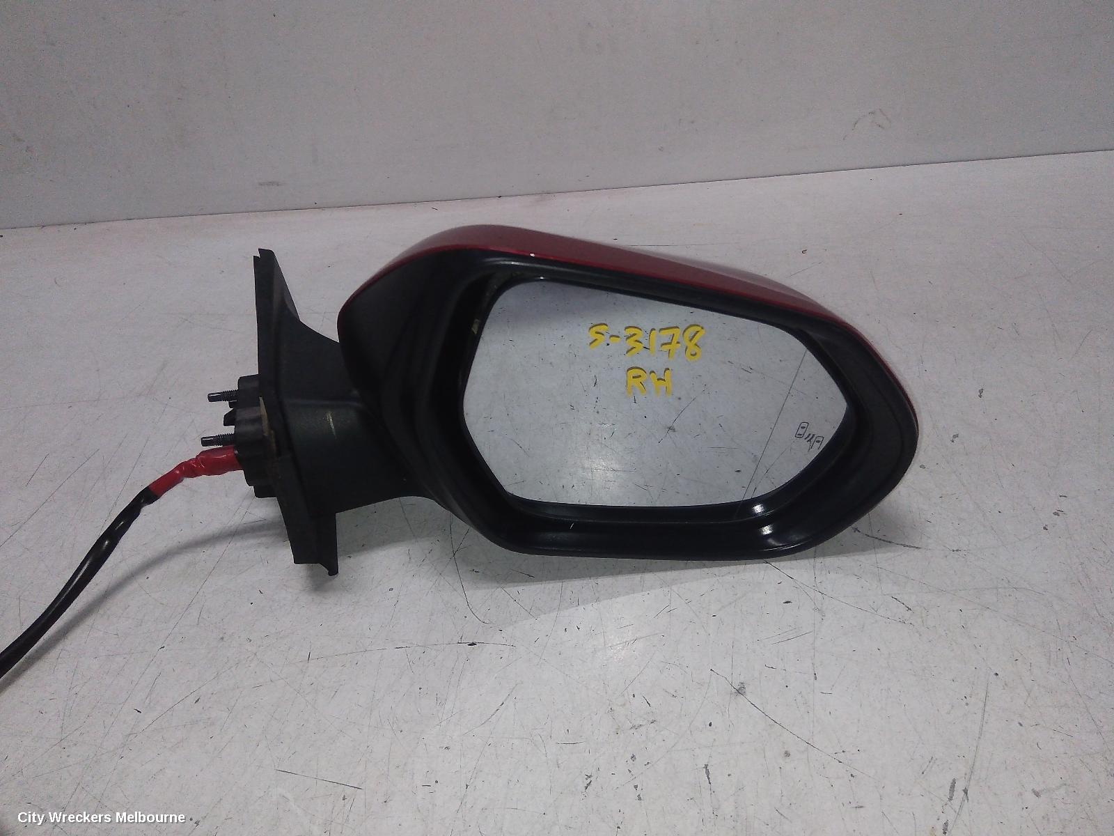 TOYOTA PRIUS RIGHT DOOR MIRROR, ZVW50R, I-TECH TYPE, 02/2016 - 12/2021