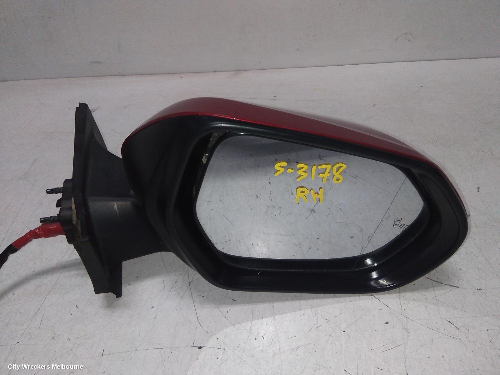 TOYOTA PRIUS RIGHT DOOR MIRROR, ZVW50R, I-TECH TYPE, 02/2016 - 12/2021