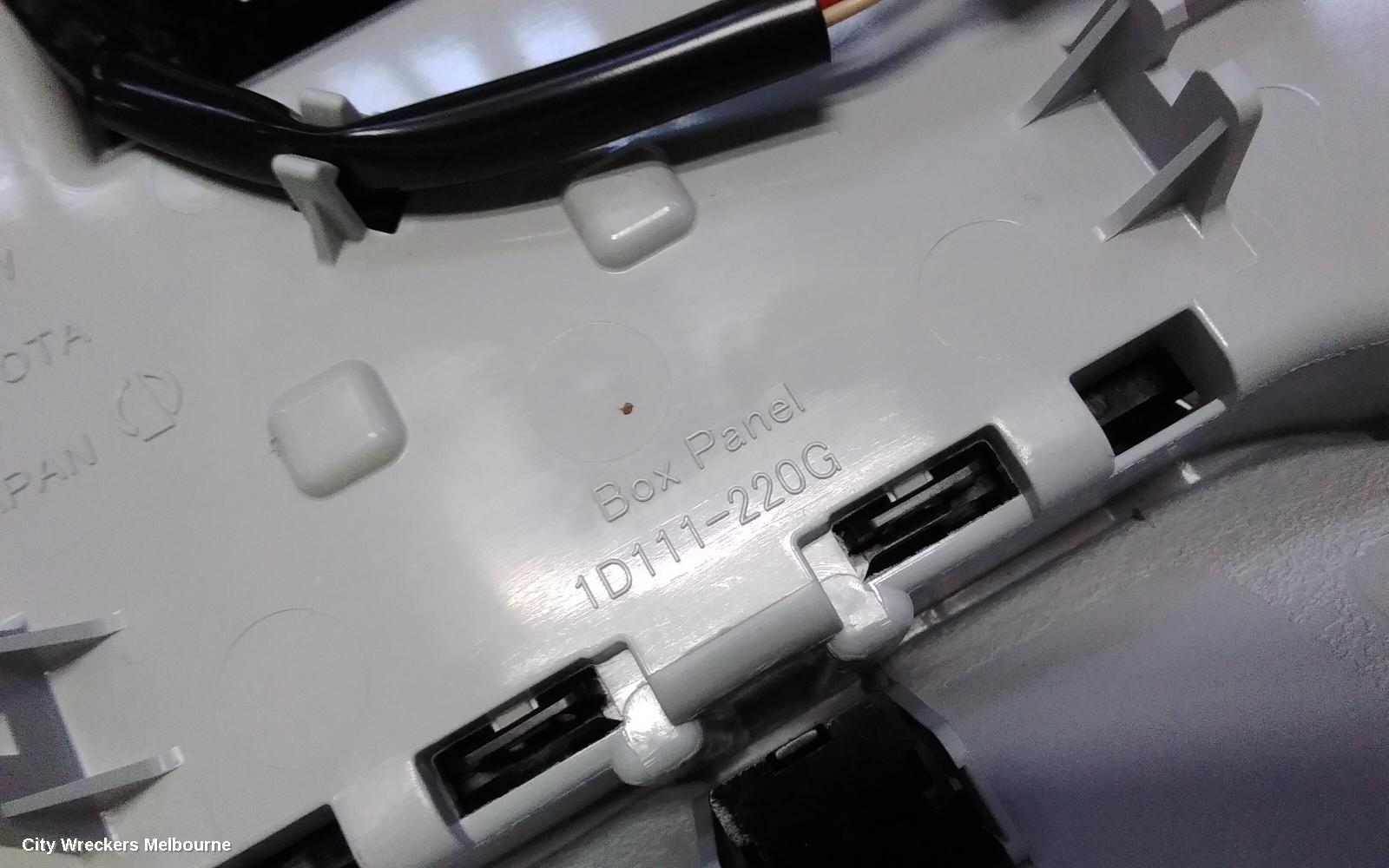 TOYOTA PRIUS COURTESY LIGHT, ZVW50R, 02/2016 - 11/2022