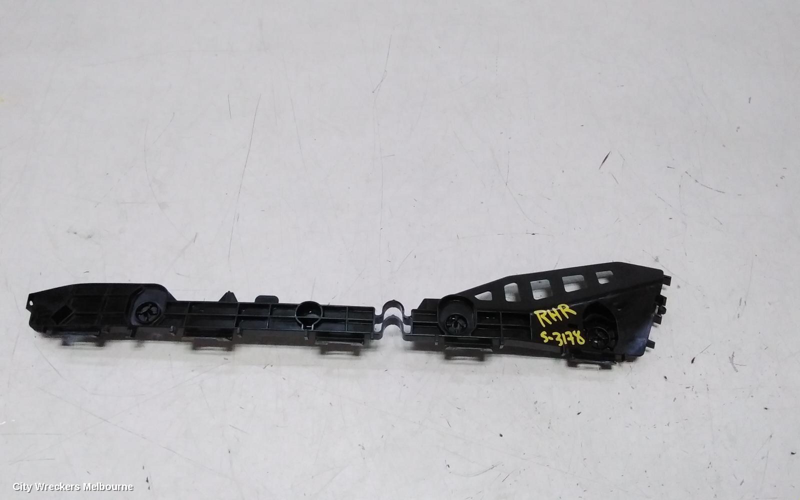 TOYOTA PRIUS, ZVW50R, 02/2016 - 11/2022, RHR BAR BRAKET: 140678