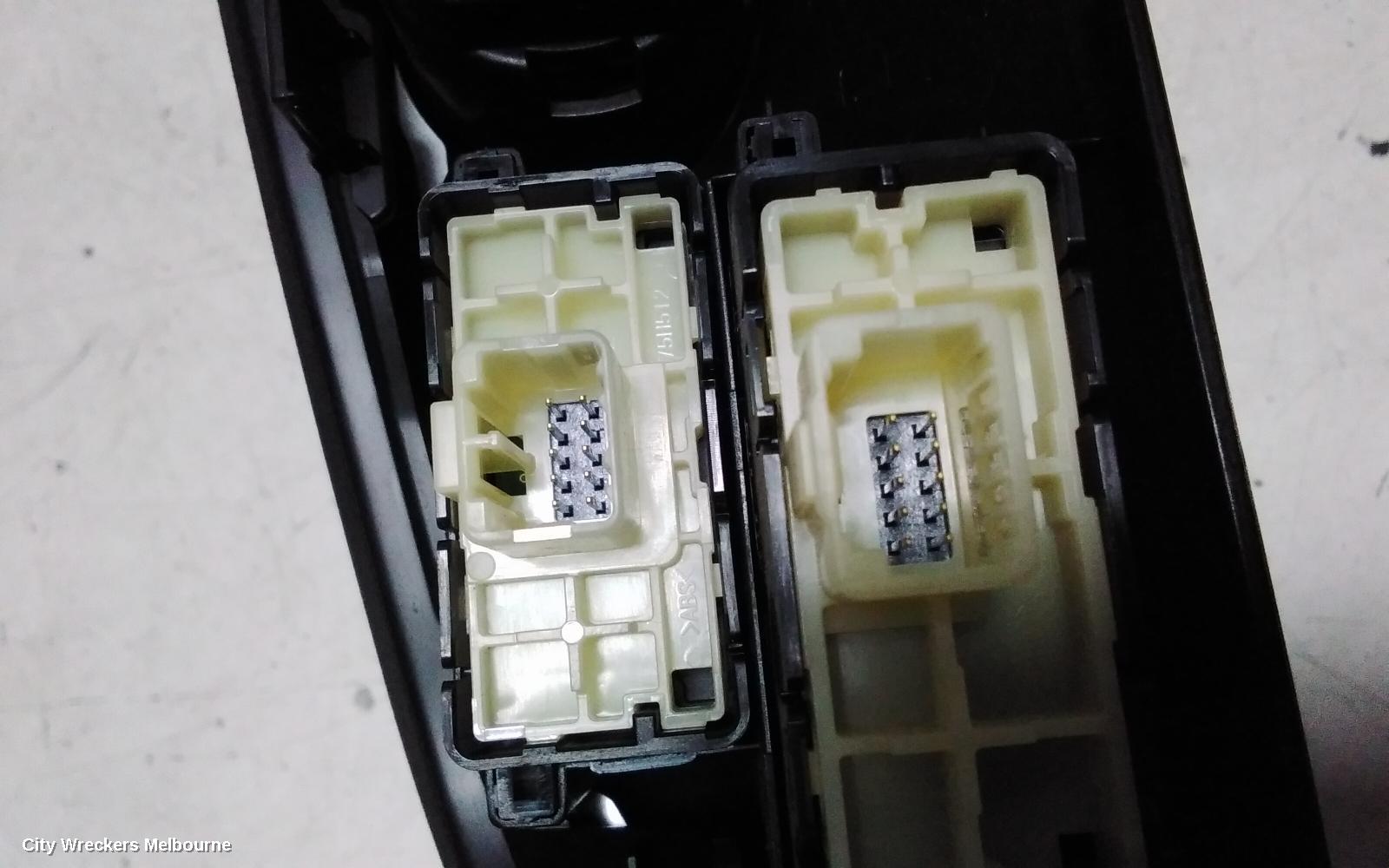 TOYOTA PRIUS, ZVW50R, 02/2016 - 11/2022, STAR STOP BUTTON: 140679