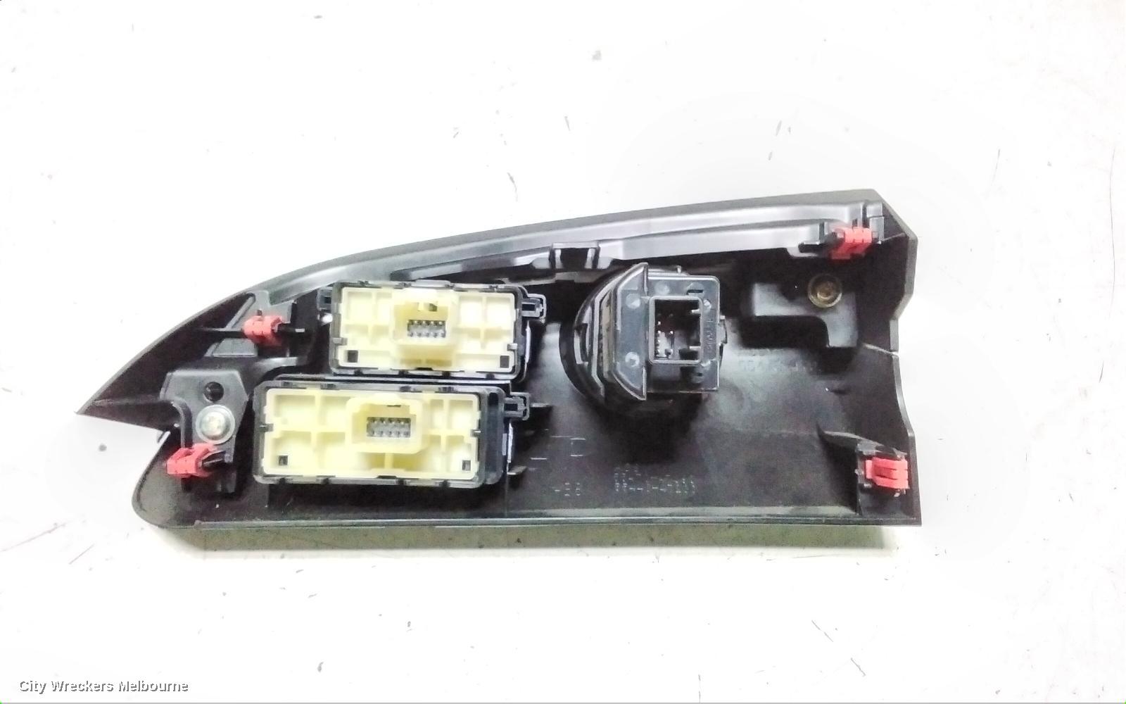 TOYOTA PRIUS, ZVW50R, 02/2016 - 11/2022, STAR STOP BUTTON: 140679