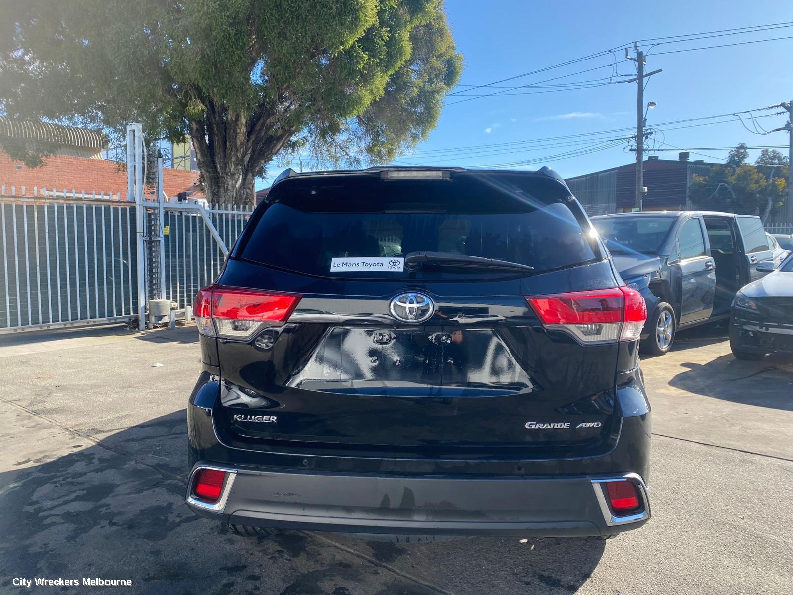 TOYOTA KLUGER CONSOLE
