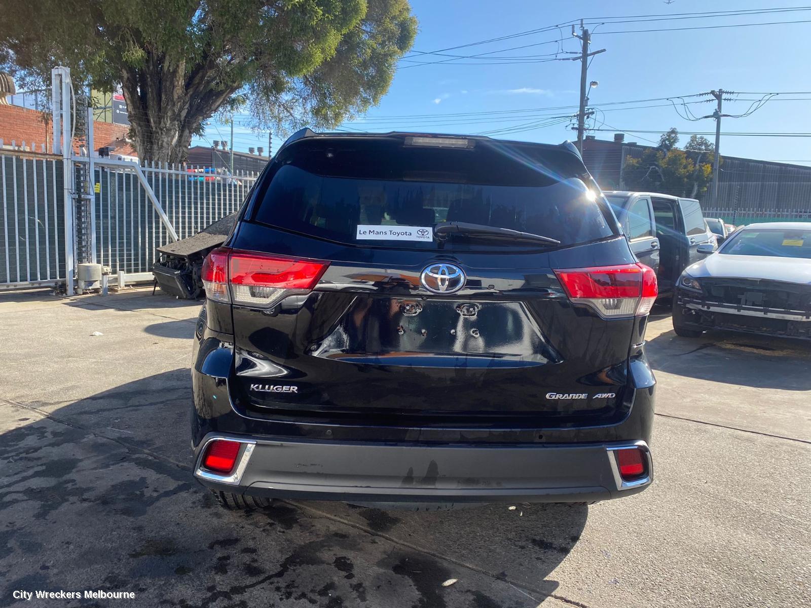 TOYOTA KLUGER CONSOLE
