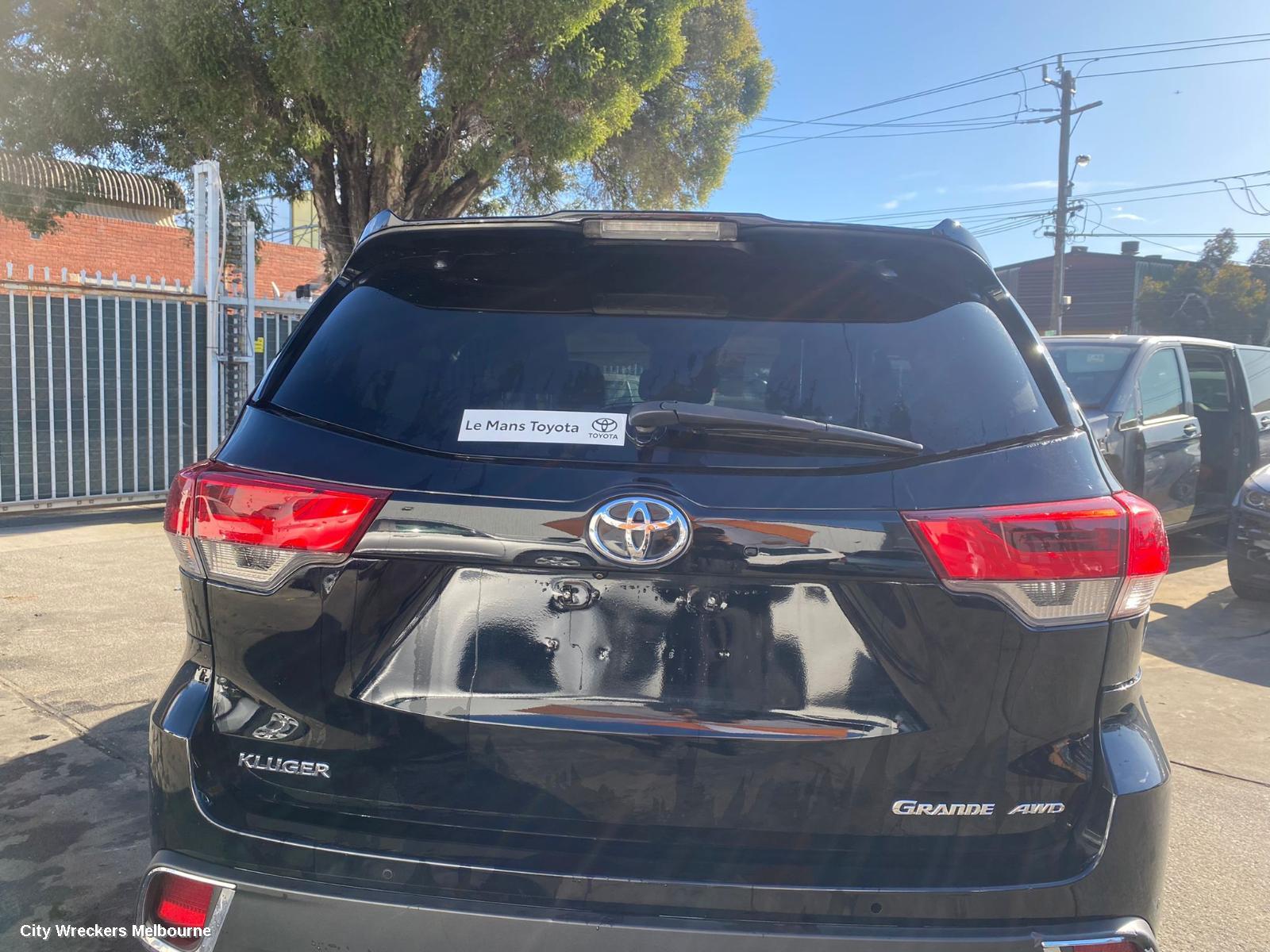 TOYOTA KLUGER CONSOLE