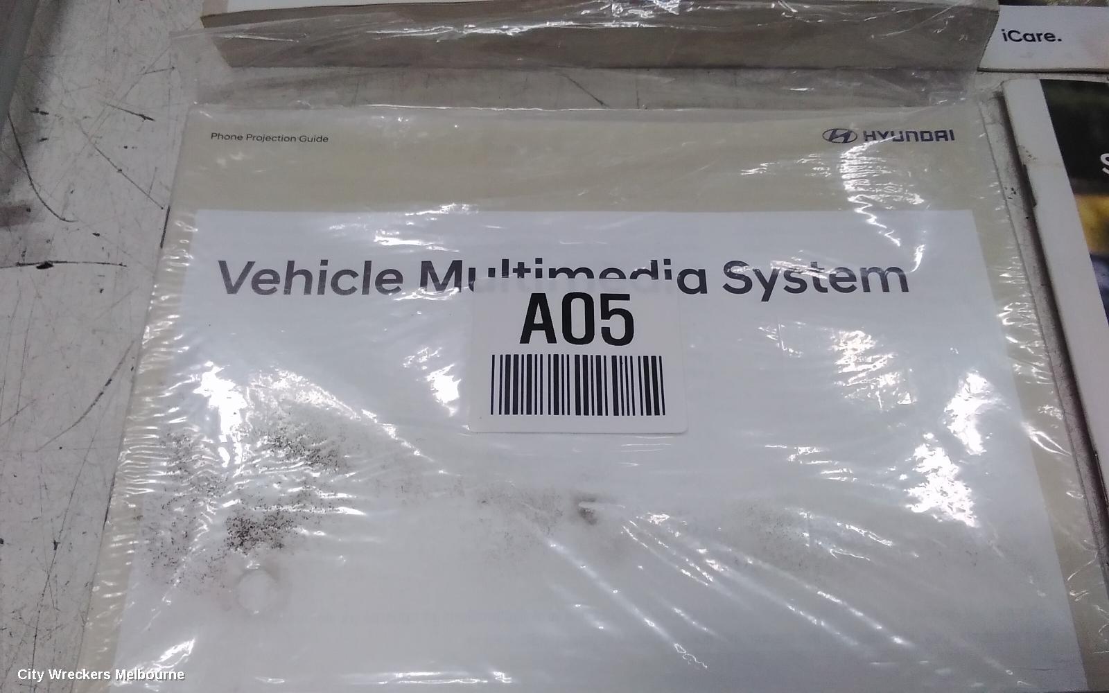 HYUNDAI KONA OWNERS HANDBOOK, OS, 09/2017 - 07/2023