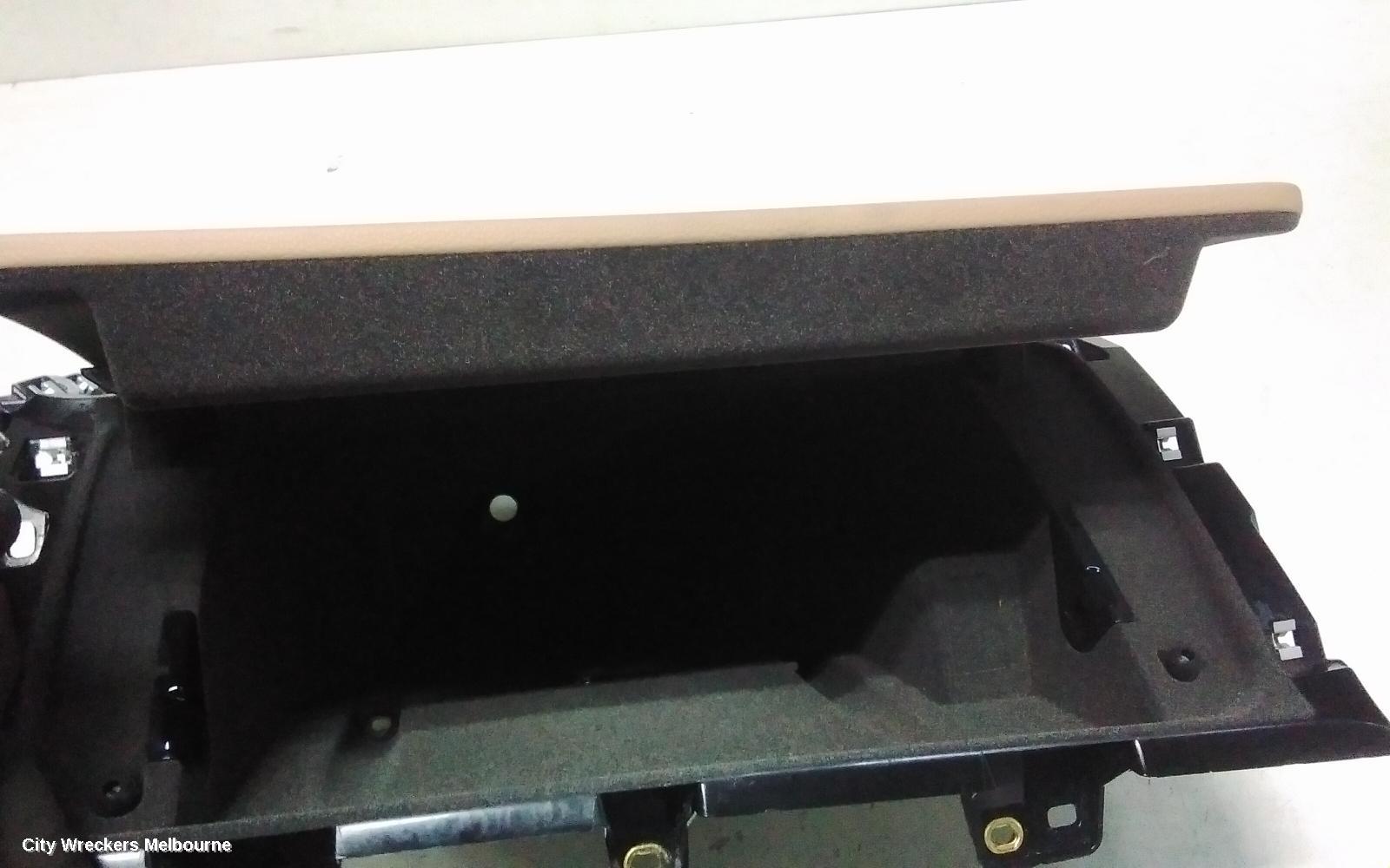 PORSCHE MACAN GLOVE BOX, 95B, 06/2014 - 12/2025