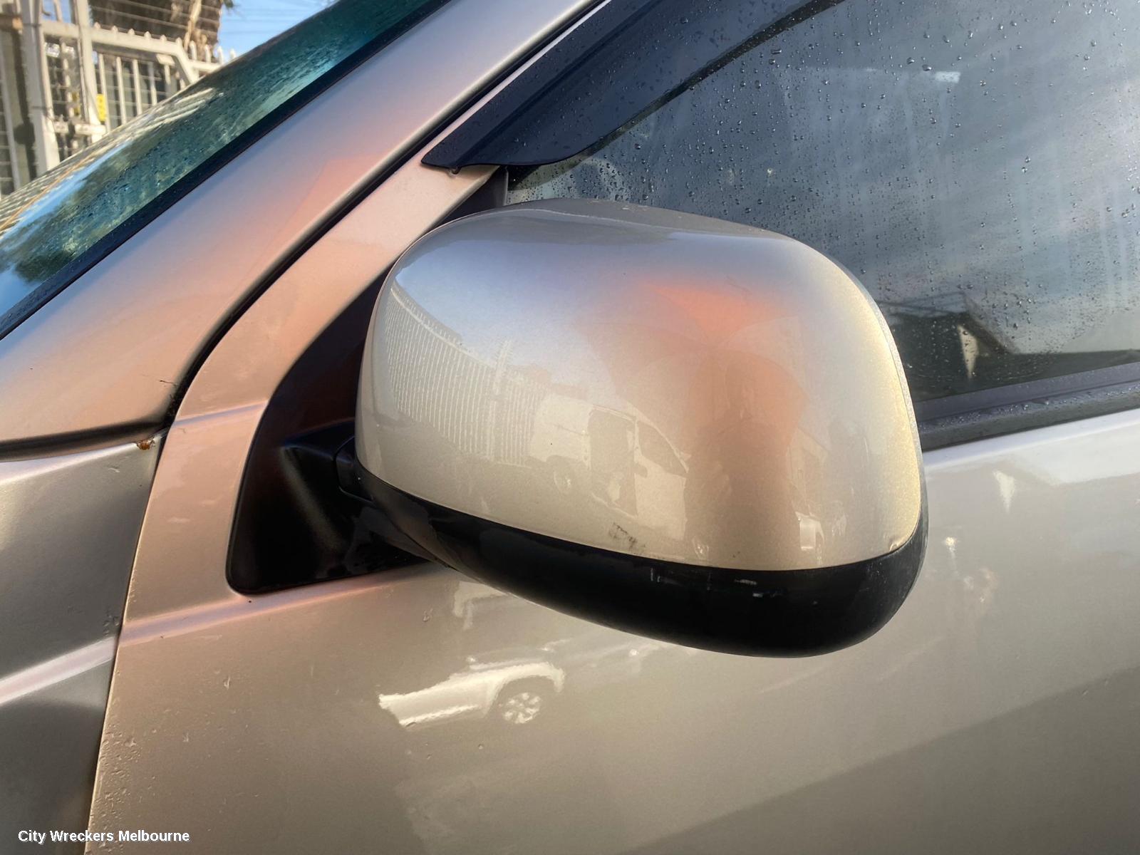 MITSUBISHI OUTLANDER RIGHT DOOR MIRROR, ZG, 3 WIRE TYPE, 11/2006 - 09/2009