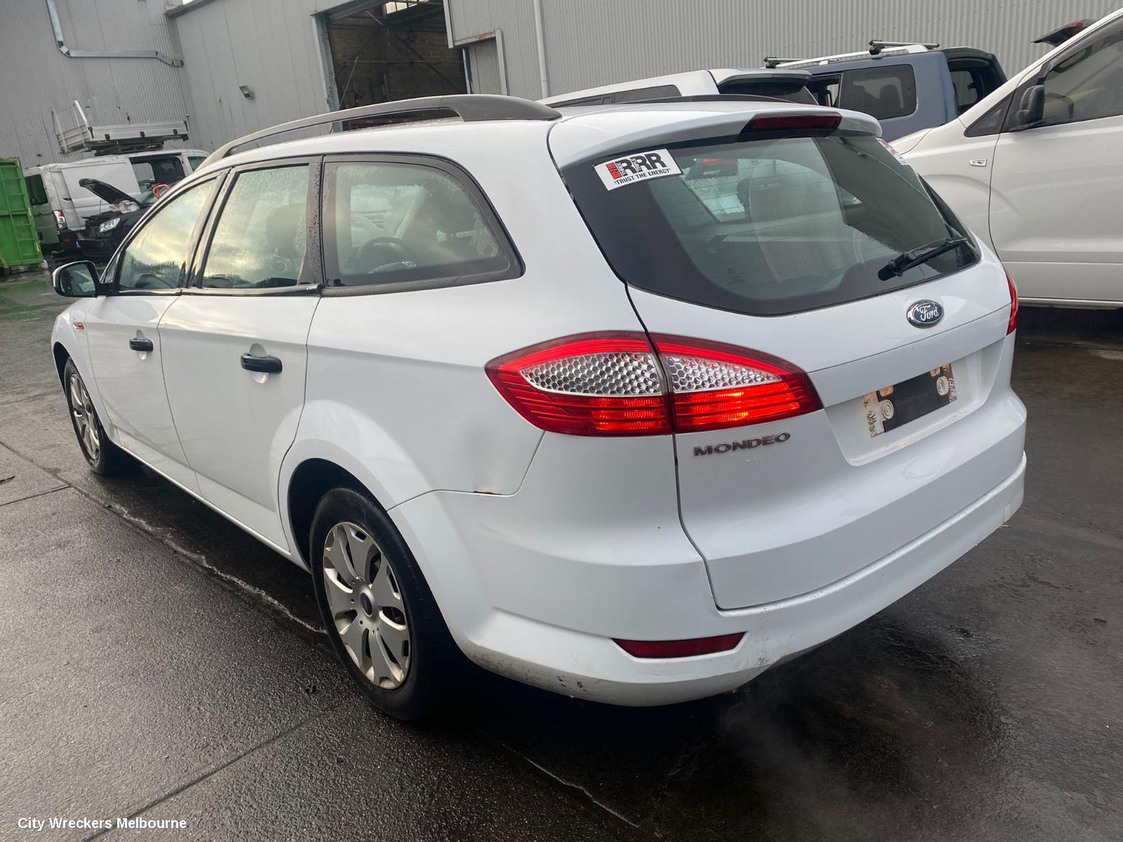 FORD MONDEO RIGHT GUARD LINER, MA-MC, 10/2007 - 12/2014