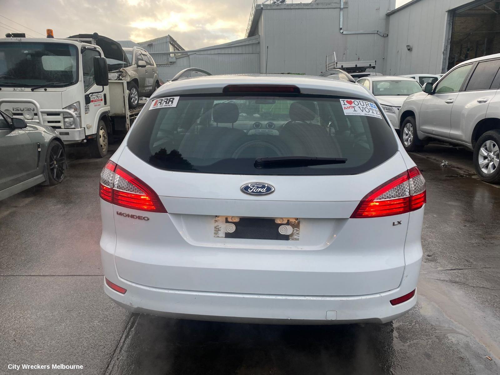 FORD MONDEO RIGHT GUARD LINER, MA-MC, 10/2007 - 12/2014