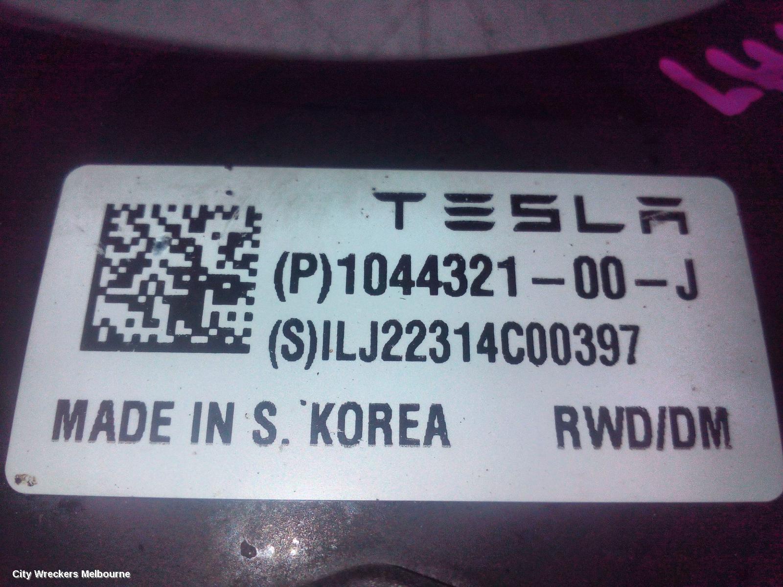TESLA MODEL 3 LEFT FRONT UPPER CONTROL ARM, 1ST GEN, 06/2019 ONWARDS