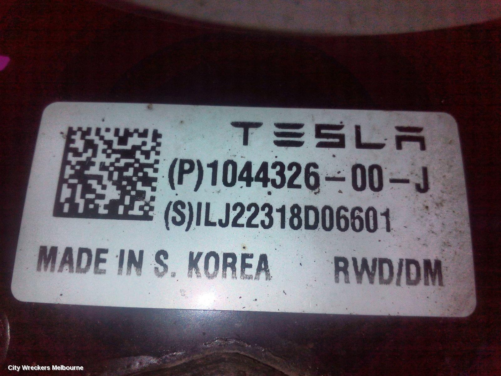 TESLA MODEL 3 RIGHT FRONT UPPER CONTROL ARM, 1ST GEN, 06/2019 ONWARDS