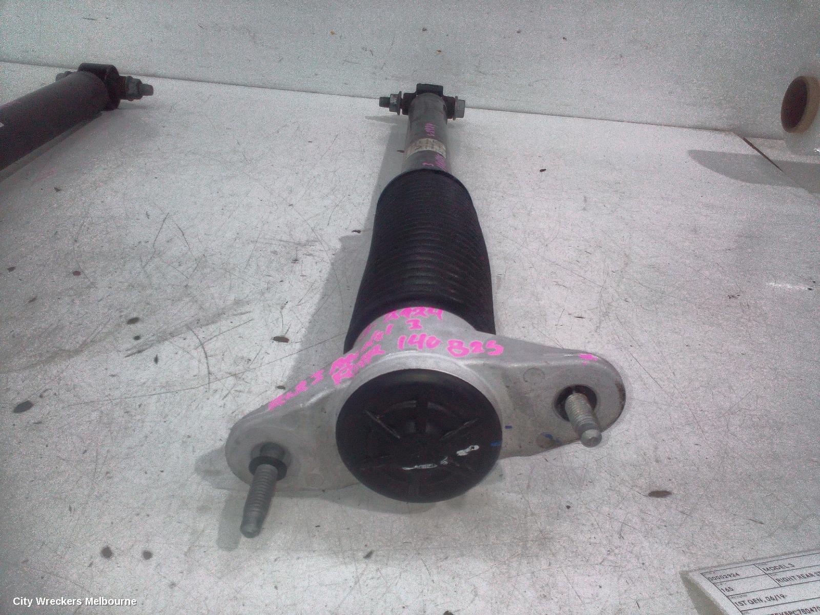 TESLA MODEL 3 RIGHT REAR STRUT, 1ST GEN, 06/2019 ONWARDS