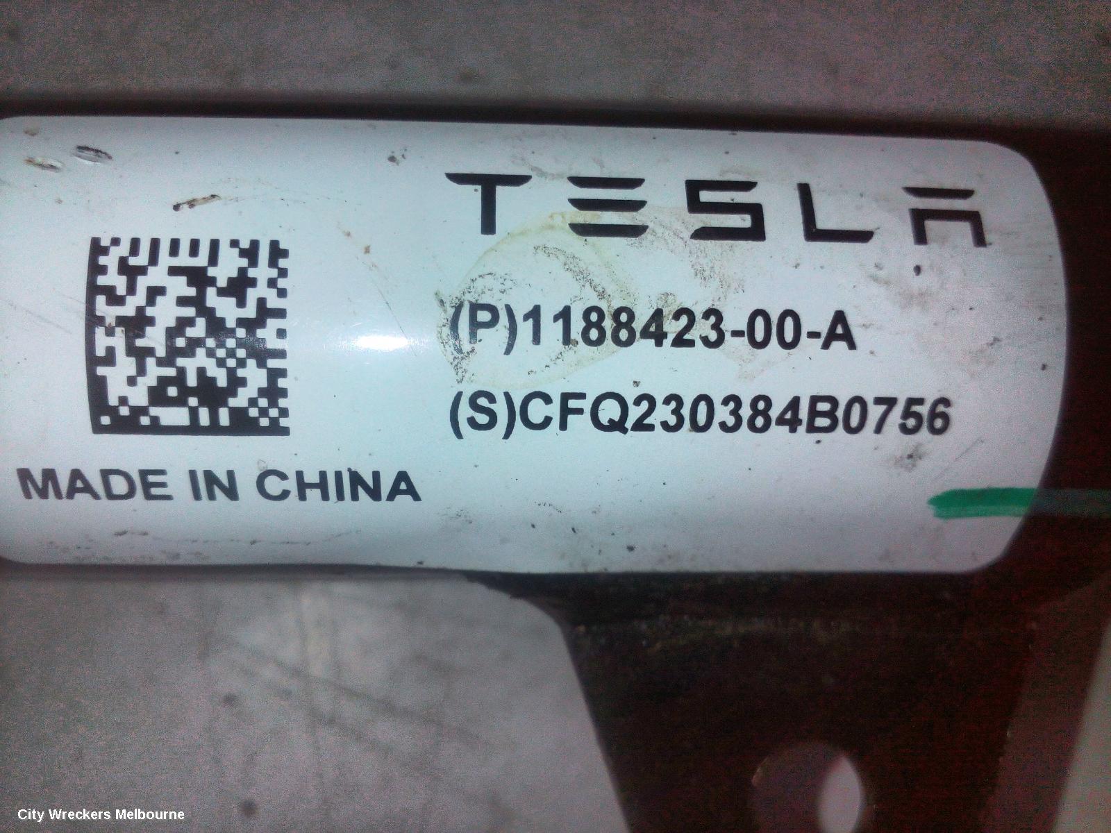 TESLA MODEL 3 LEFT REAR TRAILING ARM, 1ST GEN, 06/2019 ONWARDS