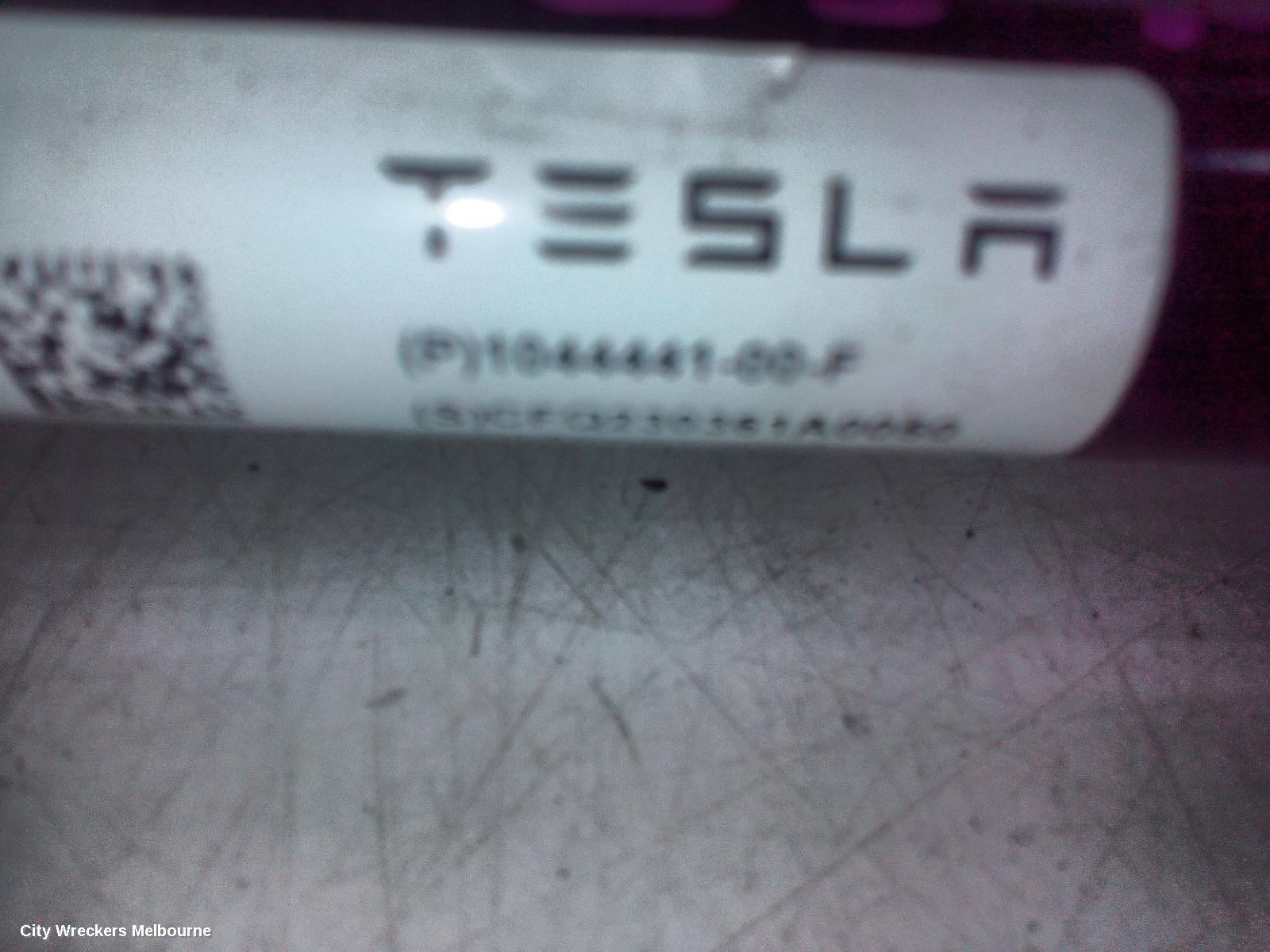 TESLA MODEL 3 LEFT REAR TRAILING ARM, 1ST GEN, 06/2019 ONWARDS
