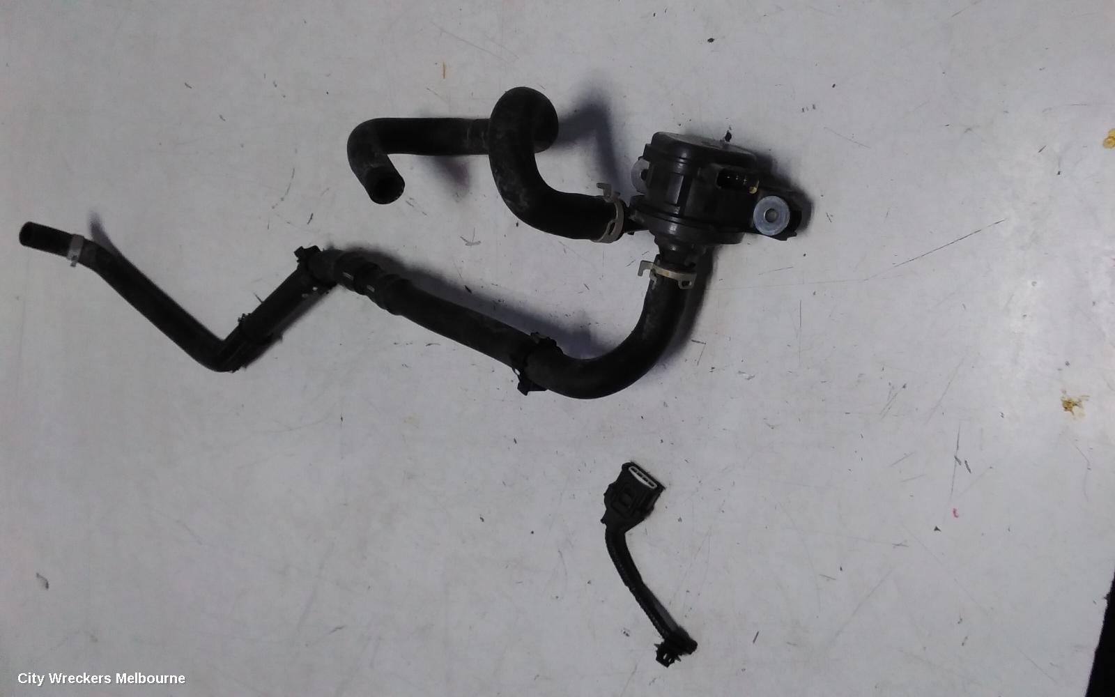 TOYOTA YARIS CROSS, XP210, 06/2020 ONWARDS, G9040-52030 WATER PUMP WITH HOSE: 143122