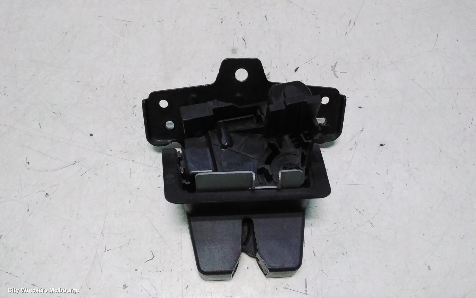 VOLVO XC40 DOOR/BOOT/GATE LOCK, TAILGATE LOCK, NON POWER TYPE, 02/2018 - 05/2022