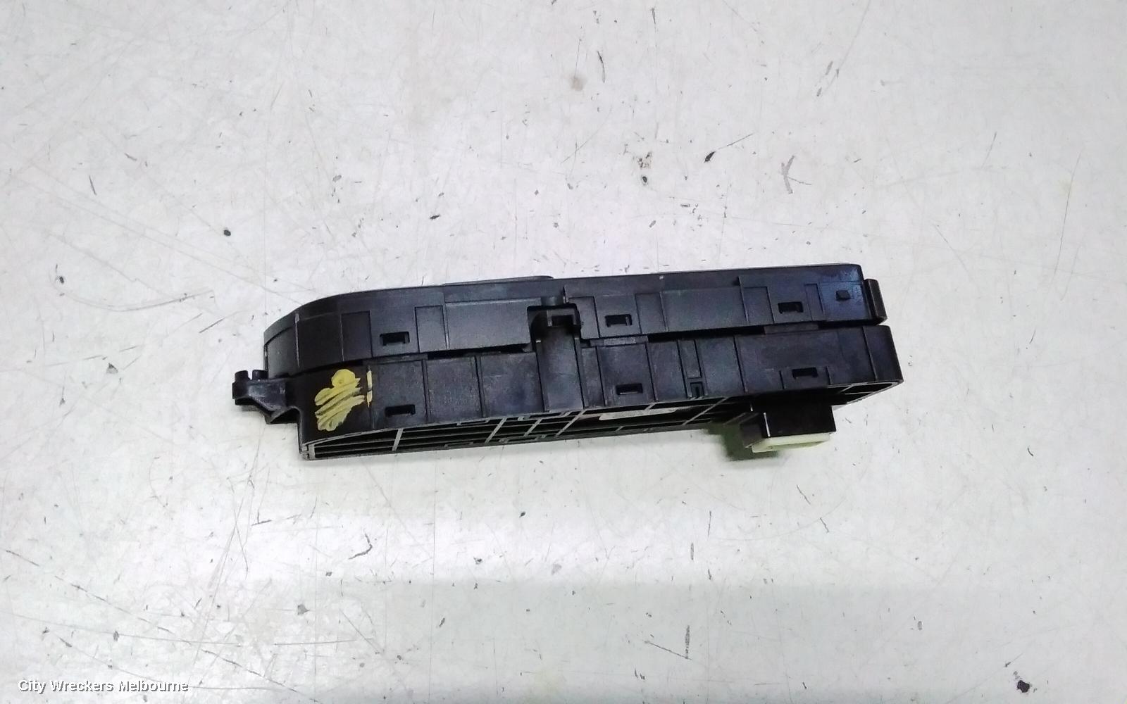 HYUNDAI I30 HANDBRAKE LEVER, CN7, SEDAN, 10/2020 ONWARDS