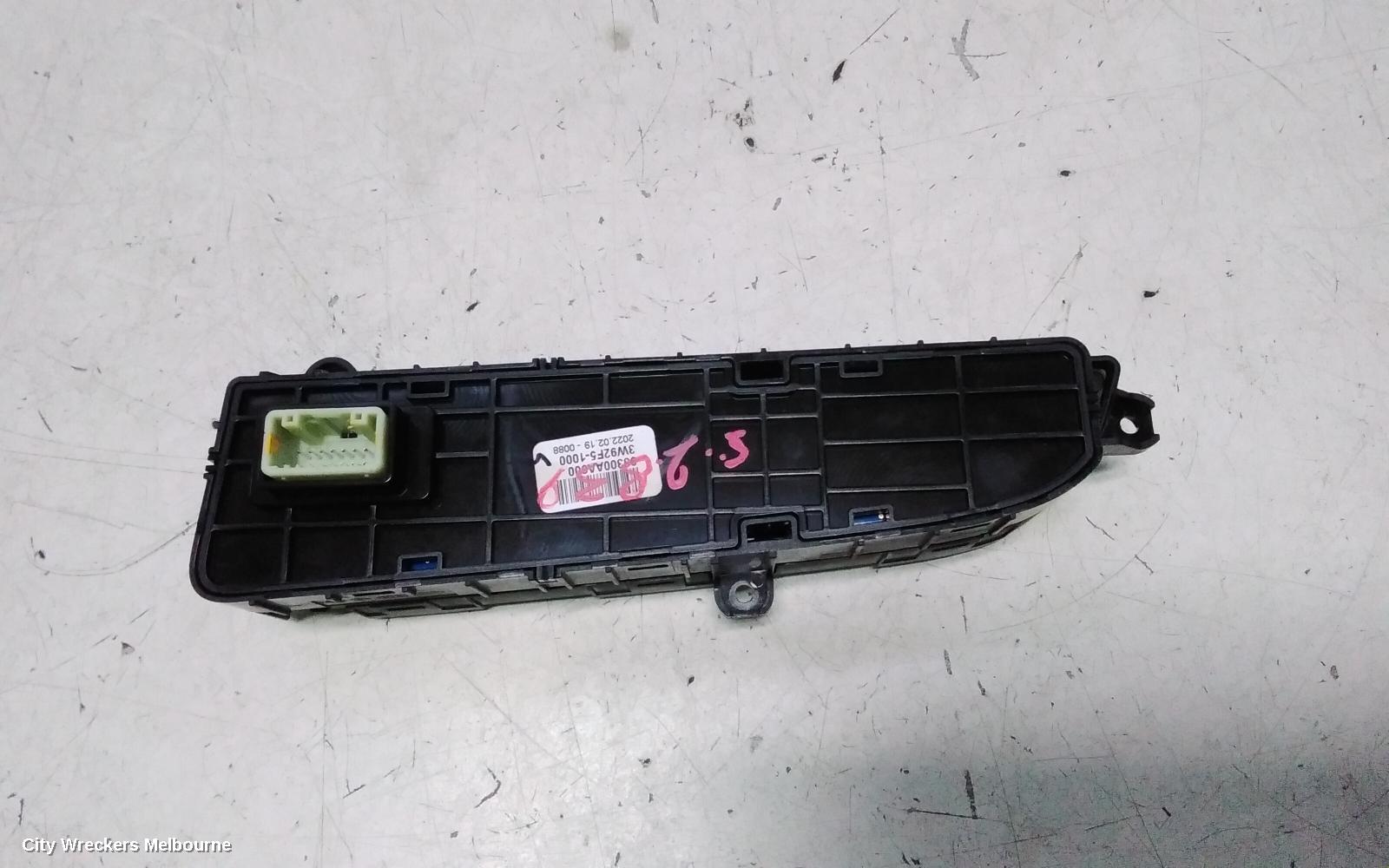 HYUNDAI I30 HANDBRAKE LEVER, CN7, SEDAN, 10/2020 ONWARDS