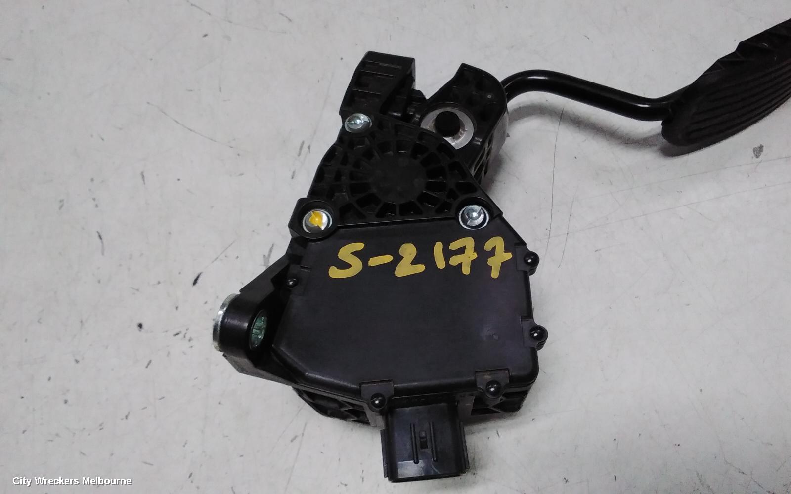 TOYOTA HIACE PEDAL ASSEMBLY, 300 SERIES, ACCELERATOR PEDAL, 02/2019 ONWARDS