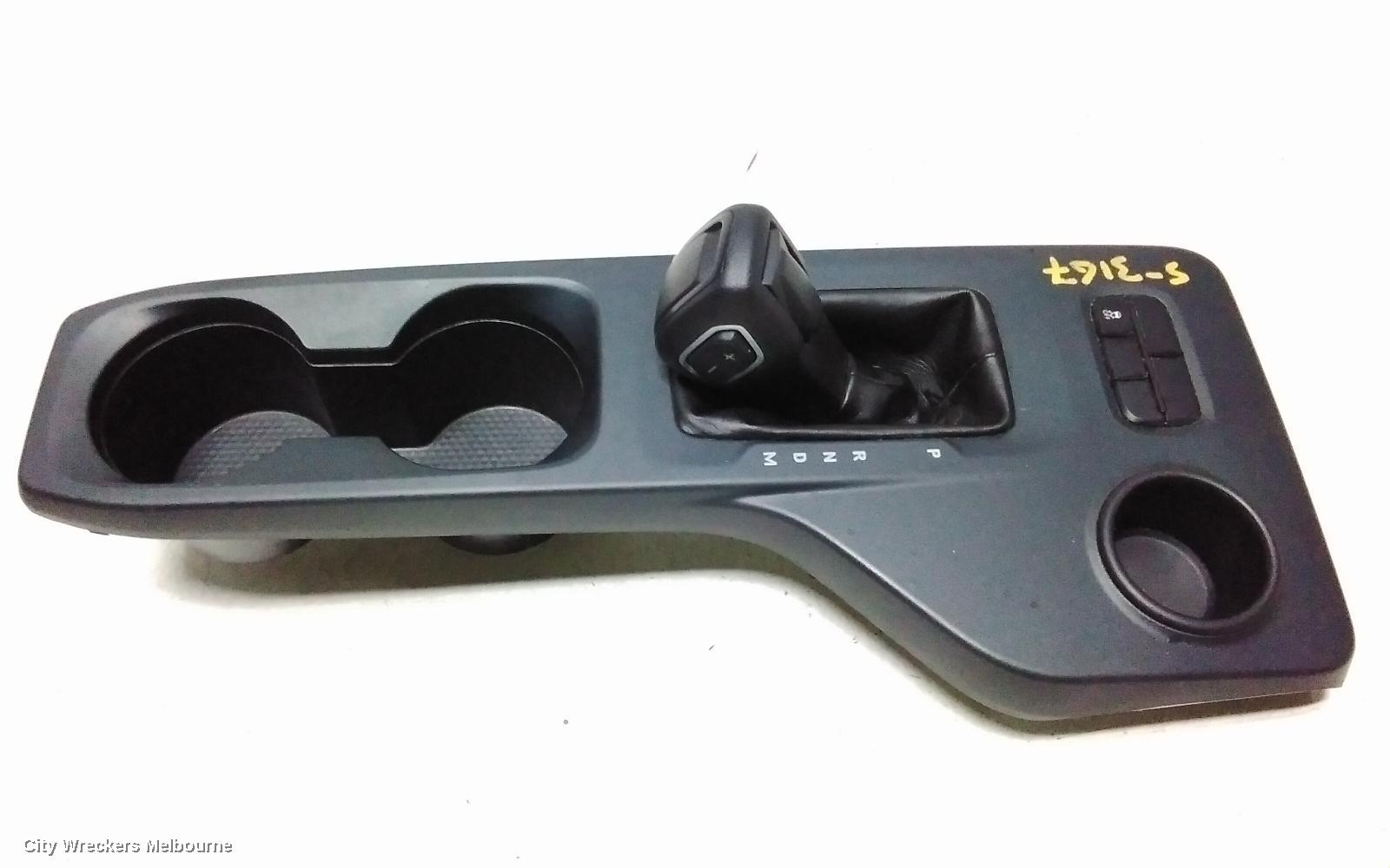 FORD RANGER GEAR STICK/SHIFTER, RA, GEAR SHIFTER, AUTO T/M, DIESEL, 2.0, TURBO/BI-TURBO, W/ BLACK STITCHING TYPE, 05/2022 ONWARDS