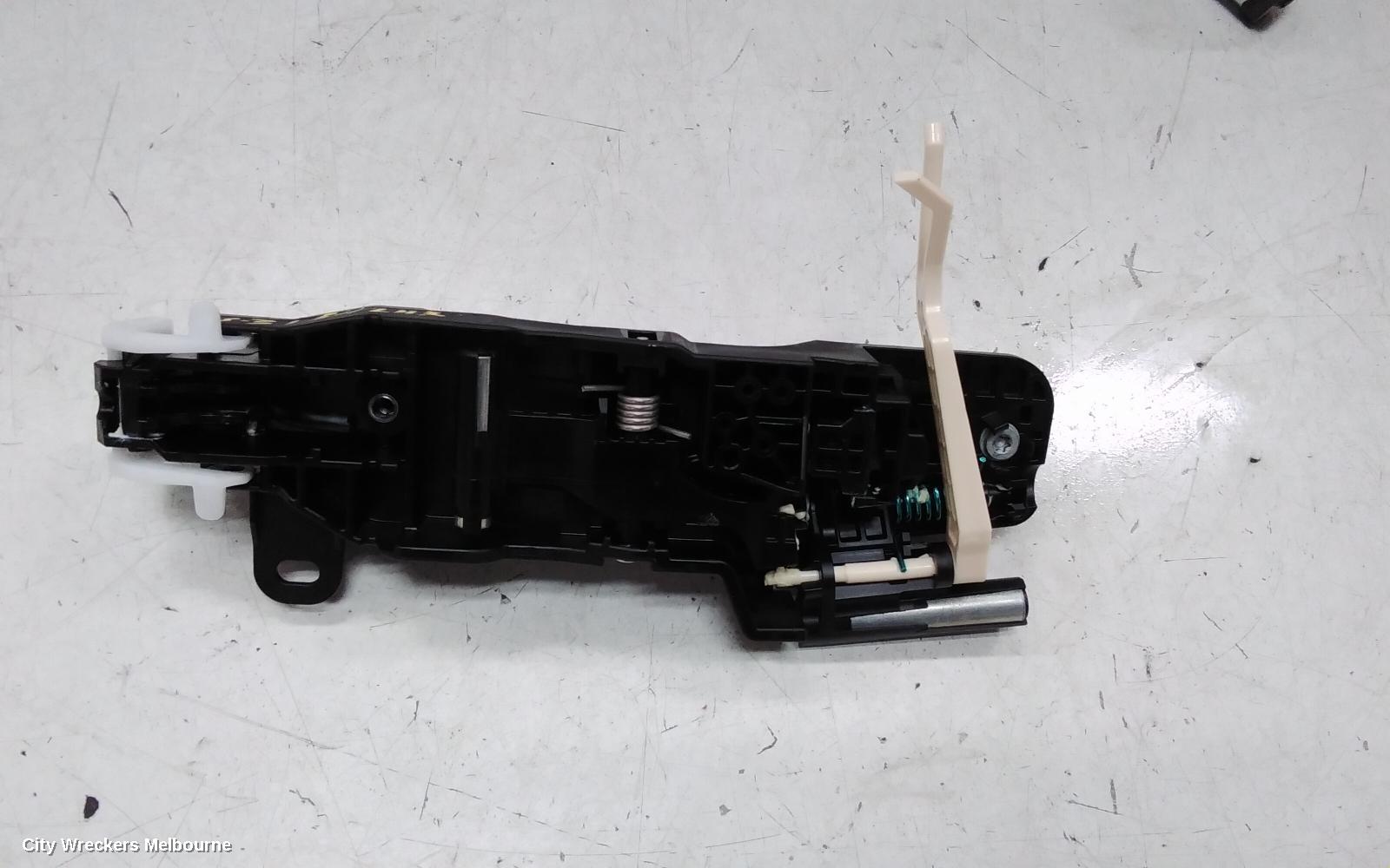 TOYOTA KLUGER DOOR HANDLE, LH REAR, OUTER, COLOUR CODED, XU70 SERIES, 03/2021 ONWARDS