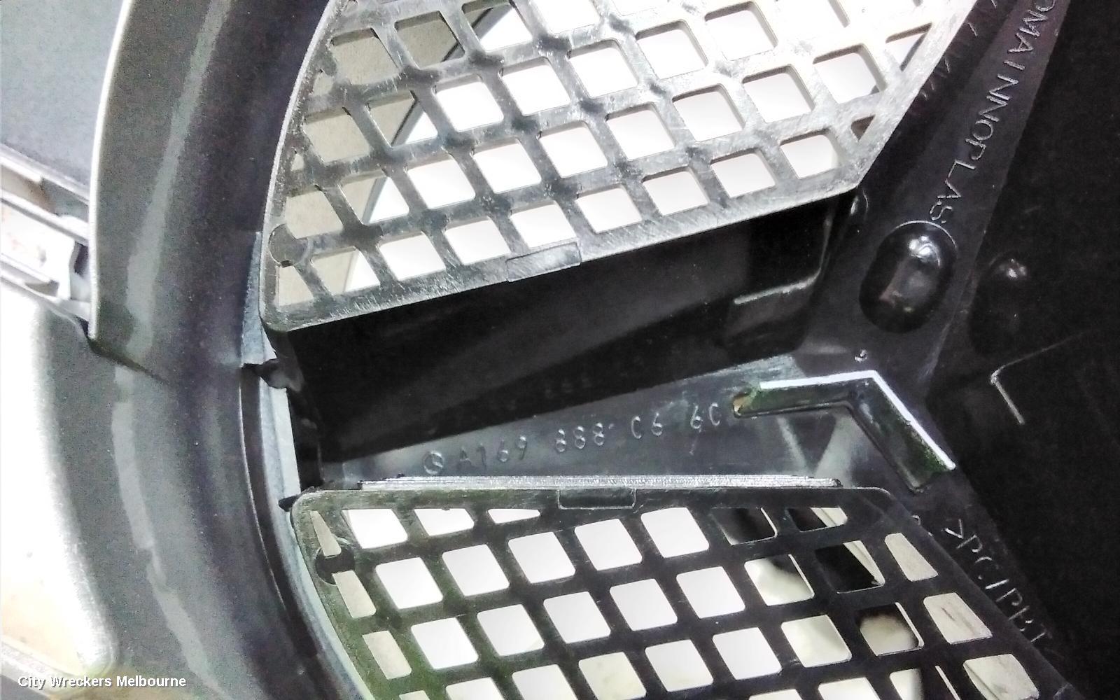 MERCEDES B CLASS GRILLE, RADIATOR GRILLE, W245, STANDARD PACK, 06/2008 - 06/2011