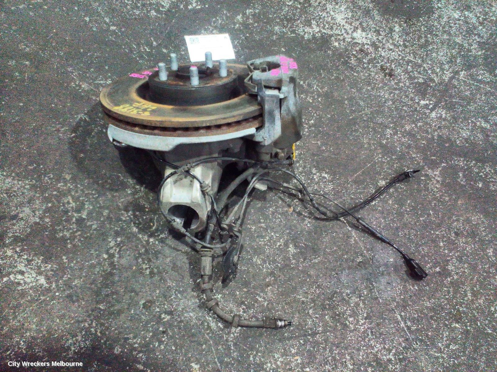 JAGUAR E PACE LEFT FRONT HUB ASSEMBLY, X540, 11/2017 - 12/2024