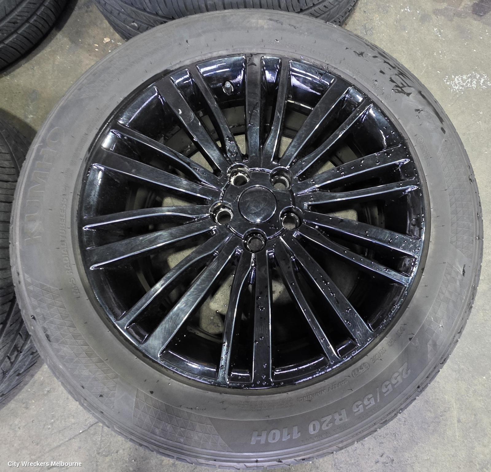 LAND ROVER DISCOVERY WHEEL MAG, FACTORY, 20X8.5IN, 5 V SPOKE, HIGH GLOSS BLACK, STYLE 5011, L462, 12/2016 - 12/2020