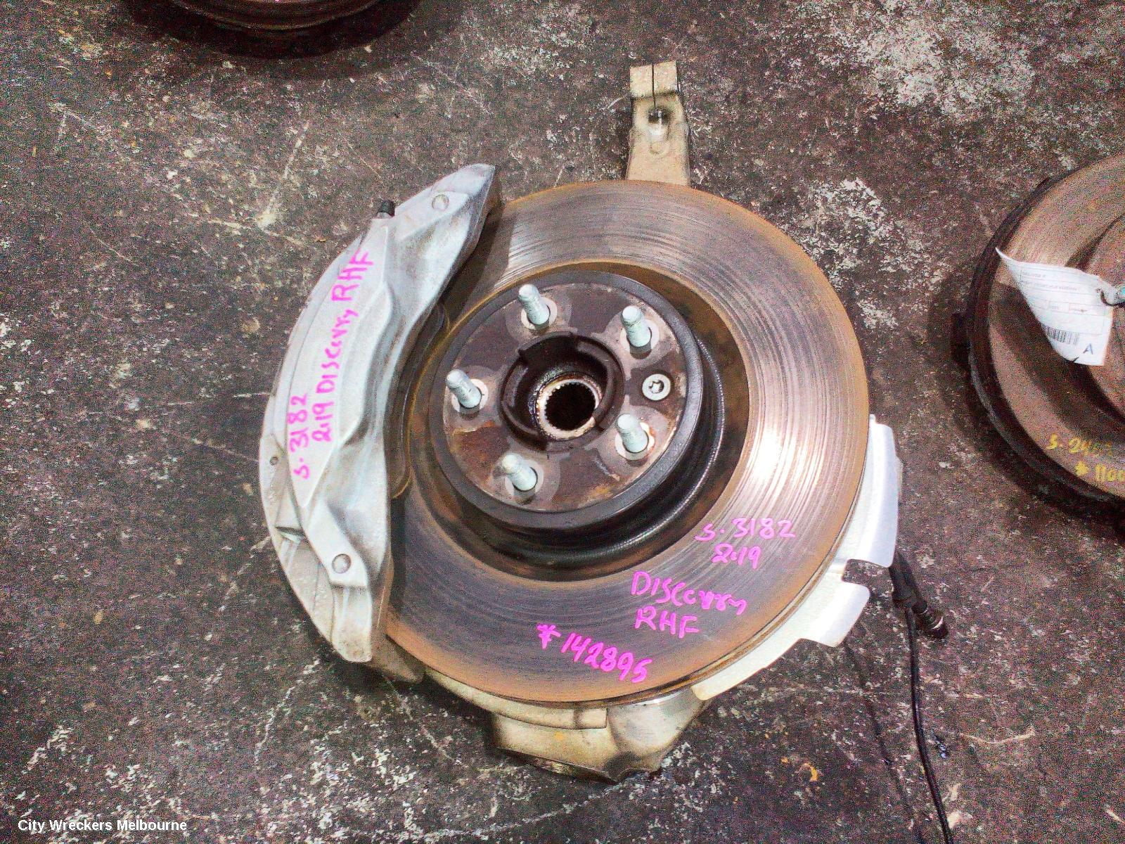 LAND ROVER DISCOVERY RIGHT FRONT HUB ASSEMBLY, L462, 12/2016 ONWARDS