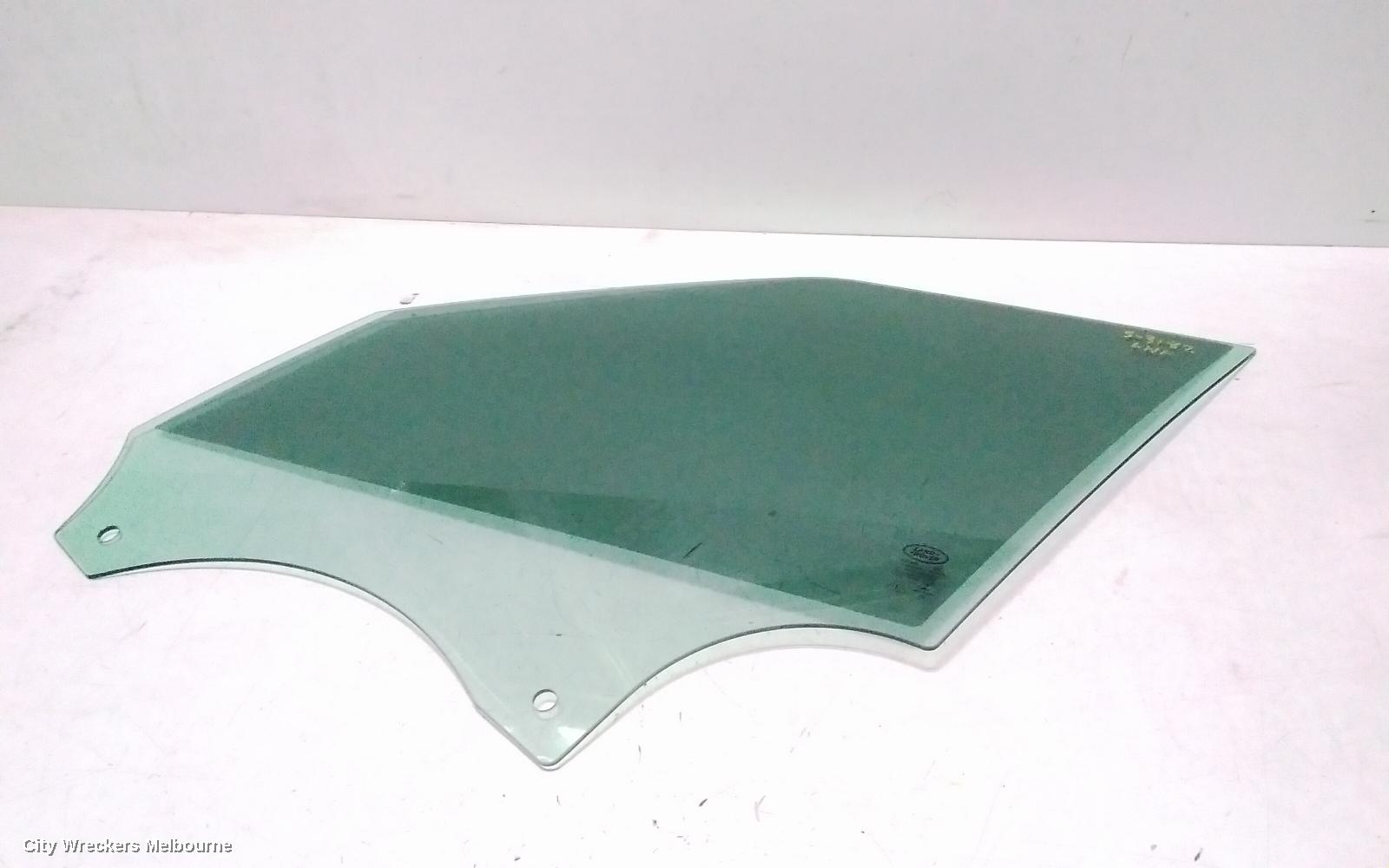 LAND ROVER DISCOVERY LEFT FRONT DOOR WINDOW, L462, 12/2016 ONWARDS