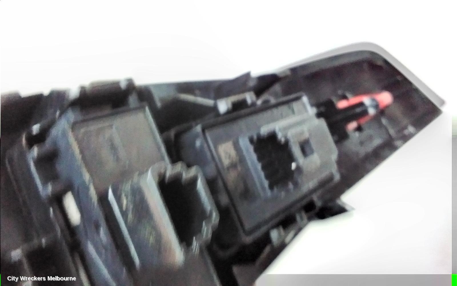 NISSAN XTRAIL PWR DR WIND SWITCH, T33, LH FRONT, W/ BLACK INSERT, 08/2022 ONWARDS