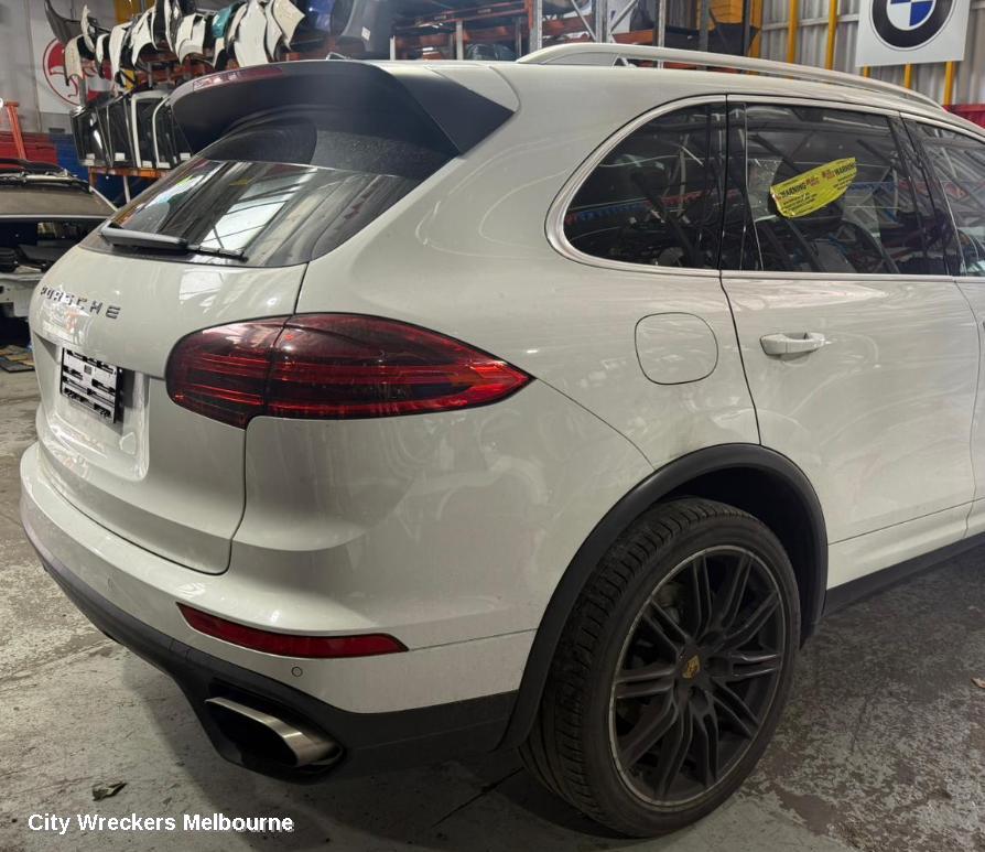 PORSCHE CAYENNE, 92A, 07/2010 - 04/2018, P/N 7P5 959 107 E  / TAILGATE CONTROL MODULE : 141250