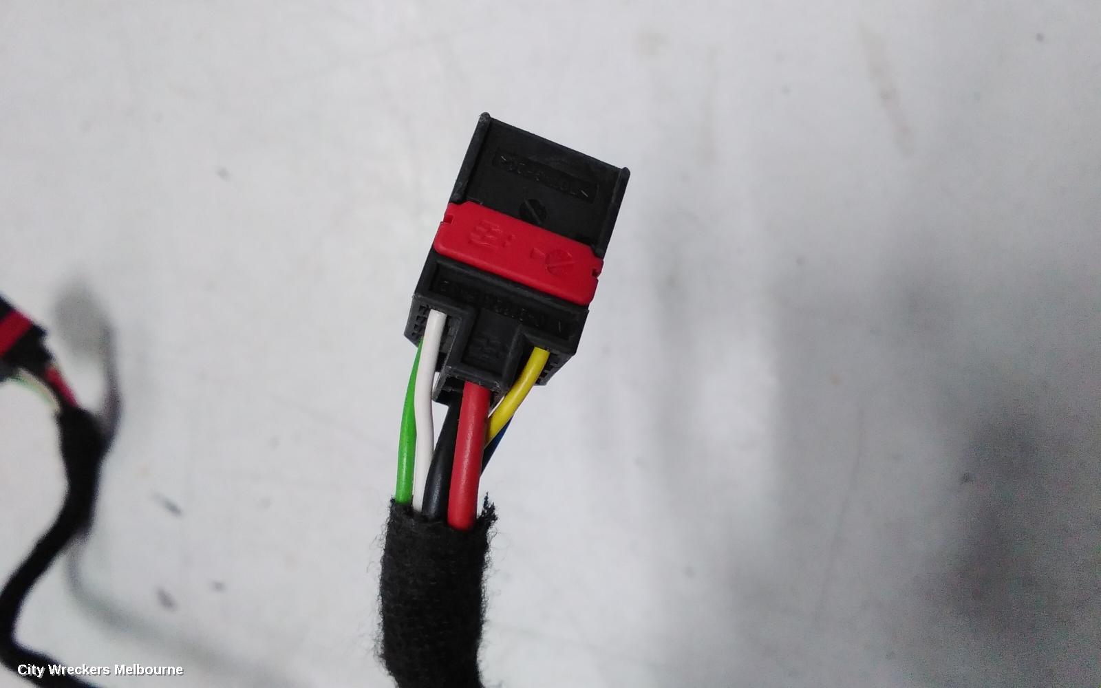 PORSCHE CAYENNE HATCH STRUT, 92A, 07/2010 - 04/2018