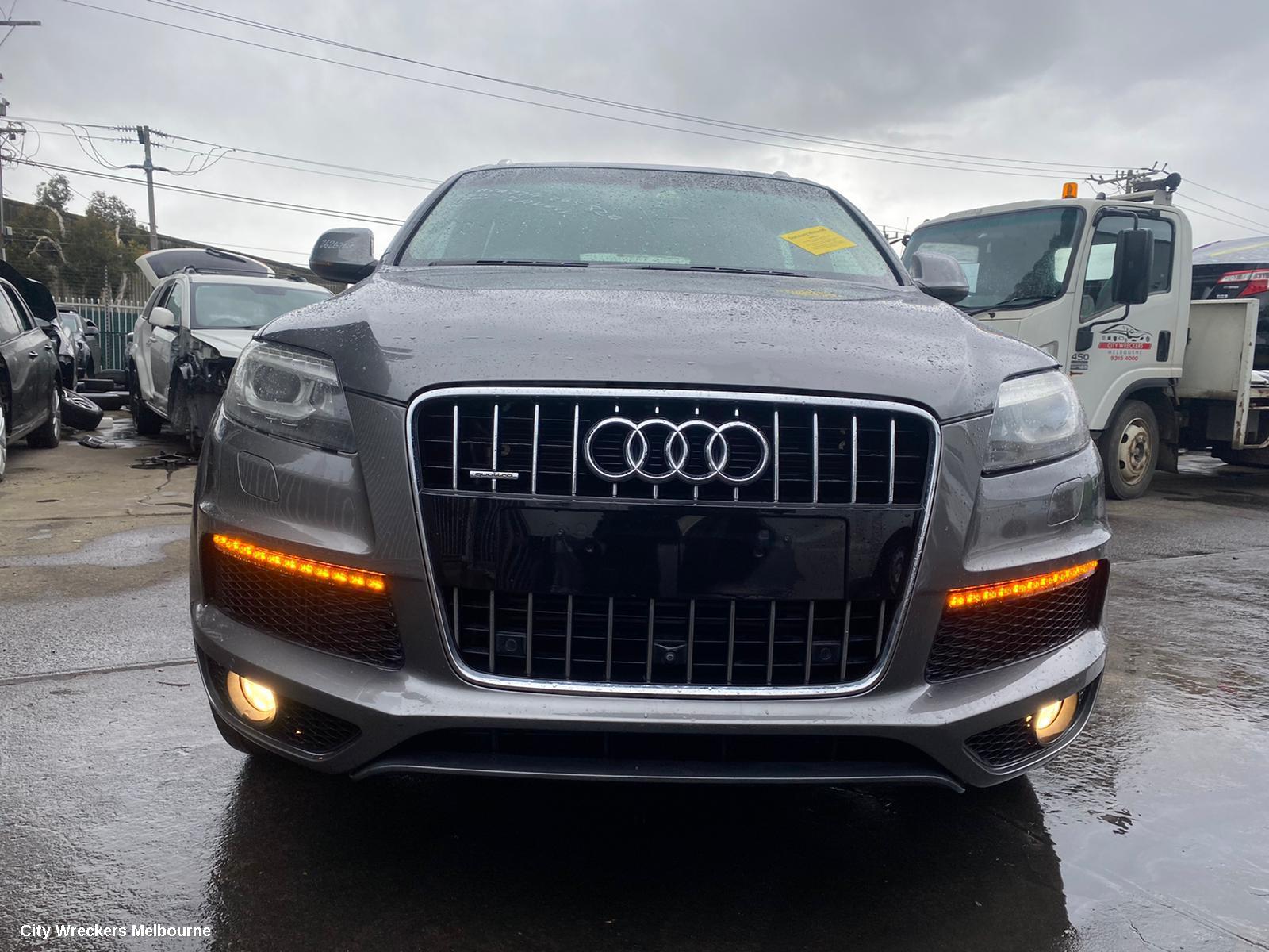 AUDI Q7 RIGHT GUARD, 4L, 09/2006 - 08/2015
