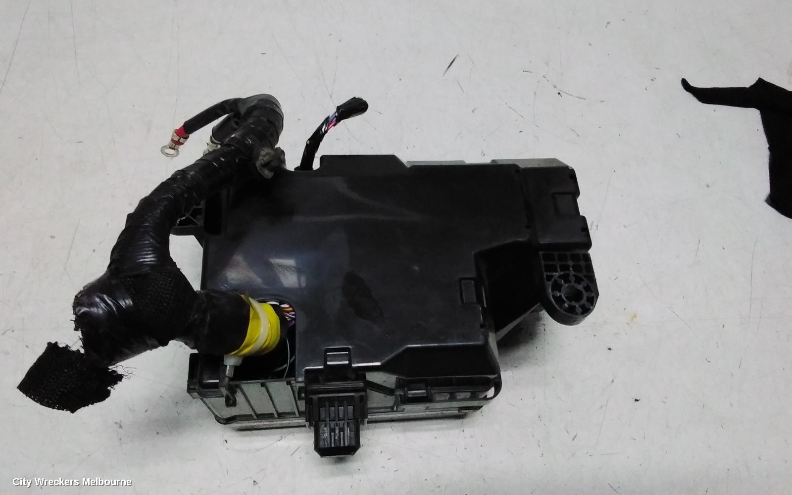MITSUBISHI PAJERO FUSE BOX, ENGINE BAY, QE-QF, PAJERO SPORT, 10/2015 ONWARDS