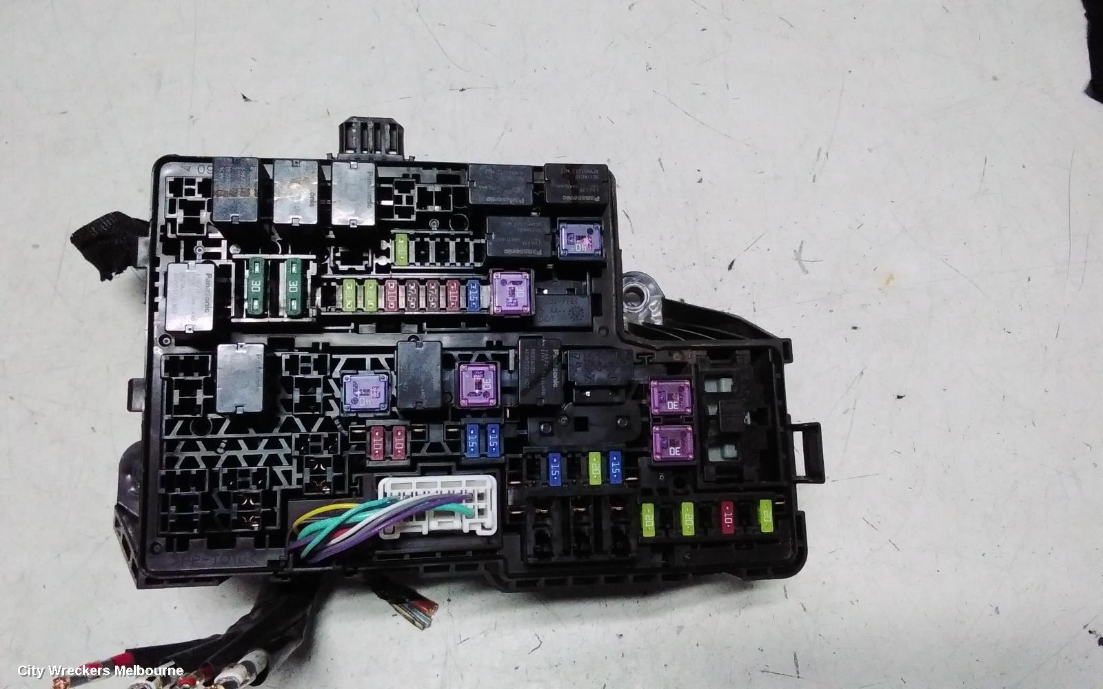 MITSUBISHI PAJERO FUSE BOX, ENGINE BAY, QE-QF, PAJERO SPORT, 10/2015 ONWARDS